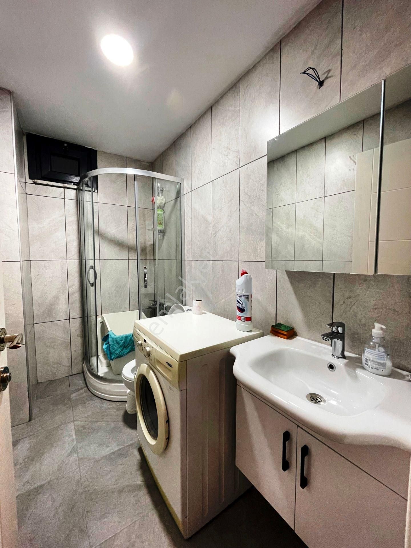 Ataşehir, Yeditepe Ve Marmara Üni. Karşısı, 7/24 Güvenlikli Yeni Binada Eşyalı 1+1 - Görsel 11