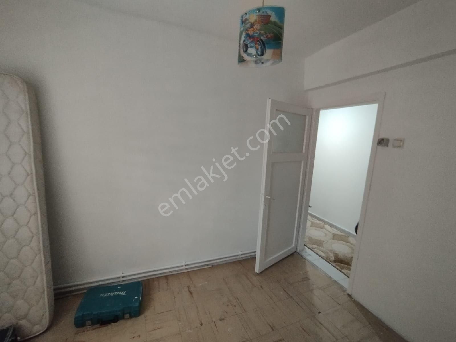 Rasathane Mahallesinde İci Temiz Satılık Daire - Görsel 7