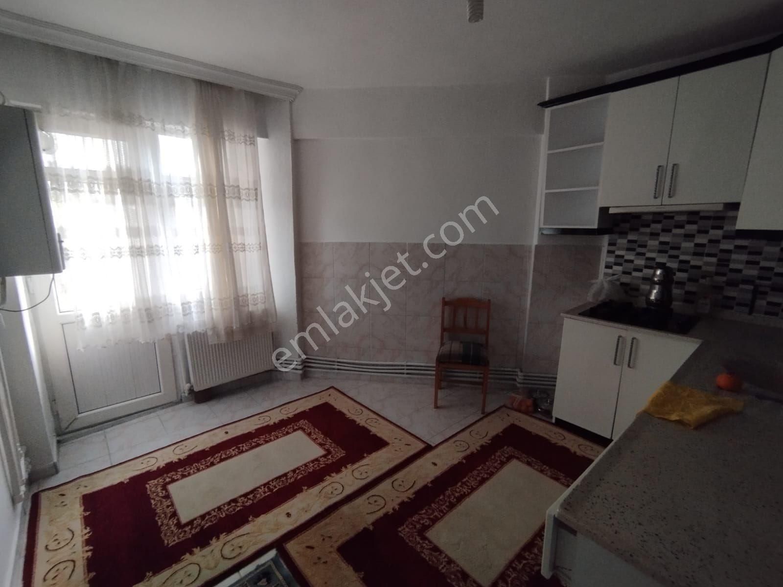 Rasathane Mahallesinde İci Temiz Satılık Daire - Görsel 6