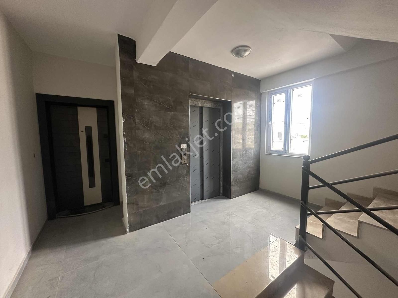 Acil Satılık 2+1 Tramvay Hattına Yürüme Mesafesinde - Görsel 12