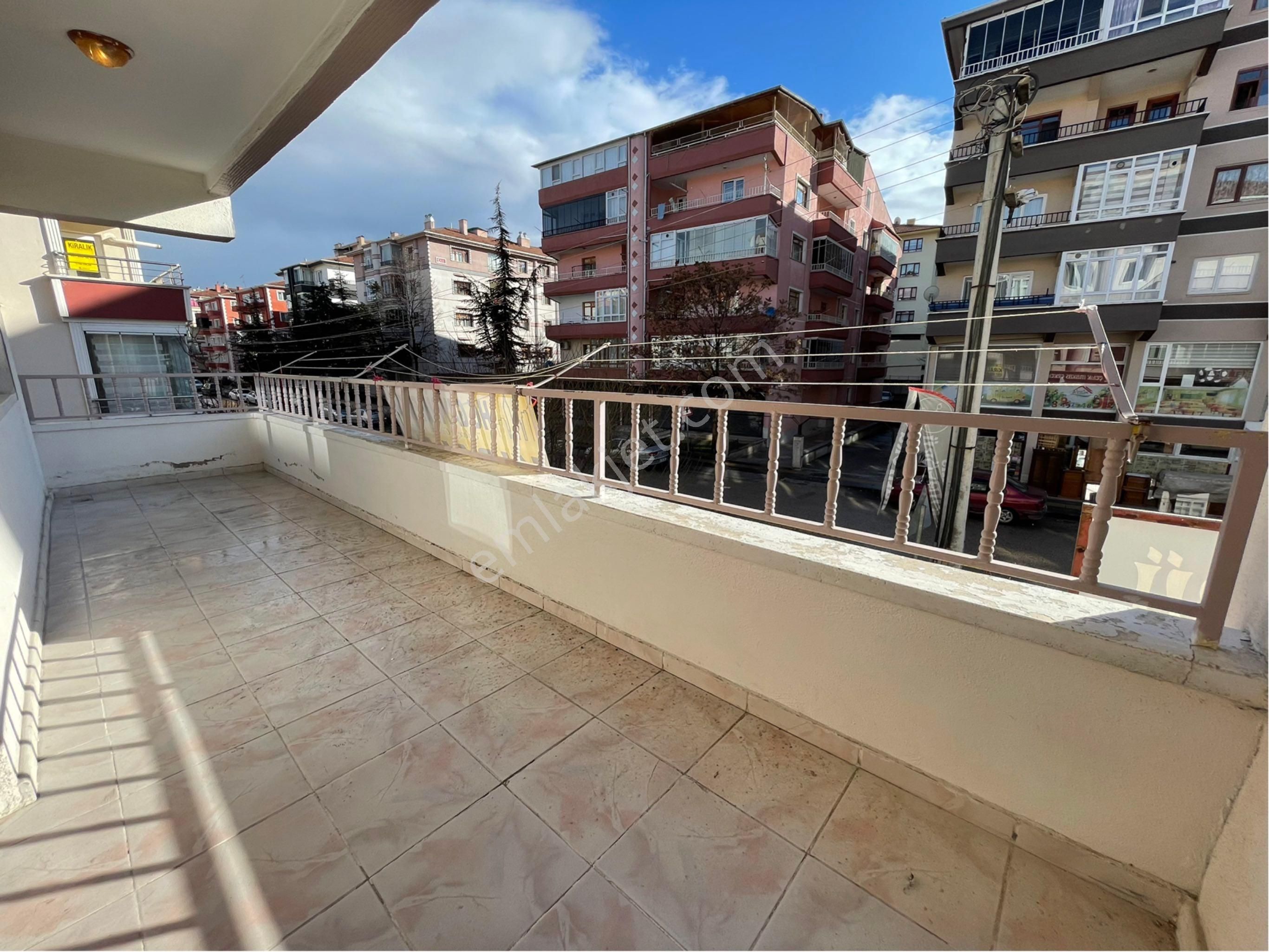 Sincan Andiçen Mh.'de 3+1 Asansörlü Ön Cephe Kiralık Daire - Görsel 26