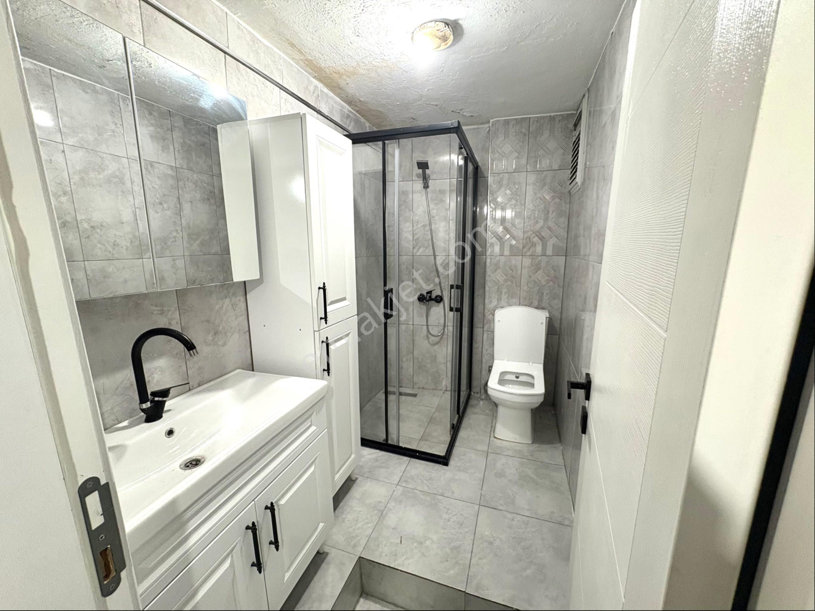 Emir Emlak’dan 2+1 130 M Kare 1 Kat Temiz Masrafsız Daire Güçlendirilmiş Binada - Görsel 19