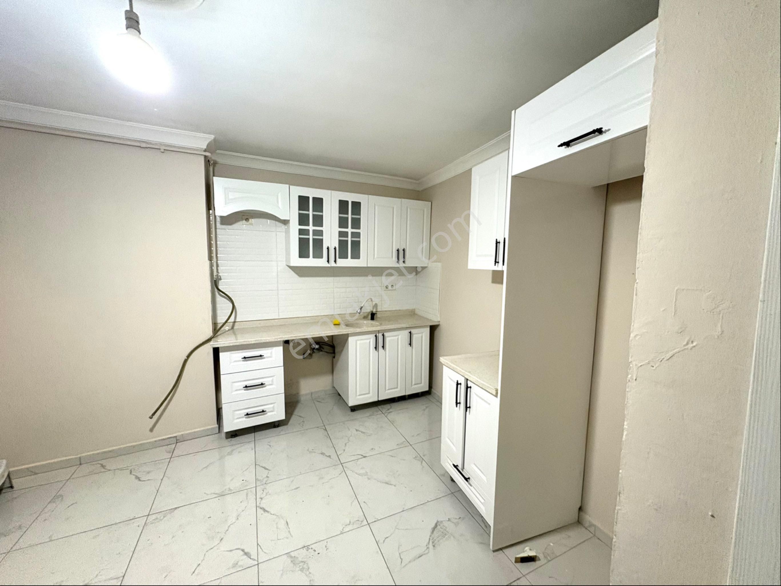 Emir Emlak’dan 2+1 130 M Kare 1 Kat Temiz Masrafsız Daire Güçlendirilmiş Binada - Görsel 8