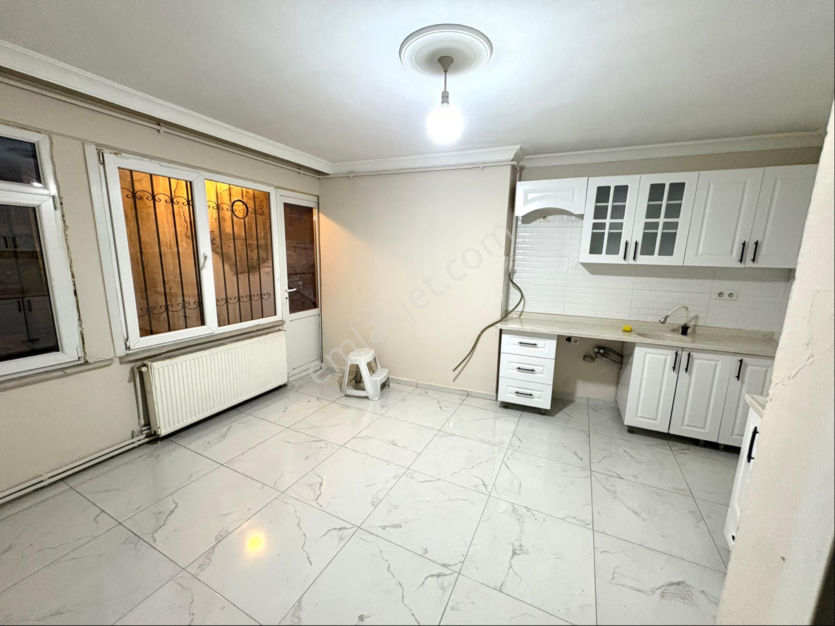 Emir Emlak’dan 2+1 130 M Kare 1 Kat Temiz Masrafsız Daire Güçlendirilmiş Binada - Görsel 7