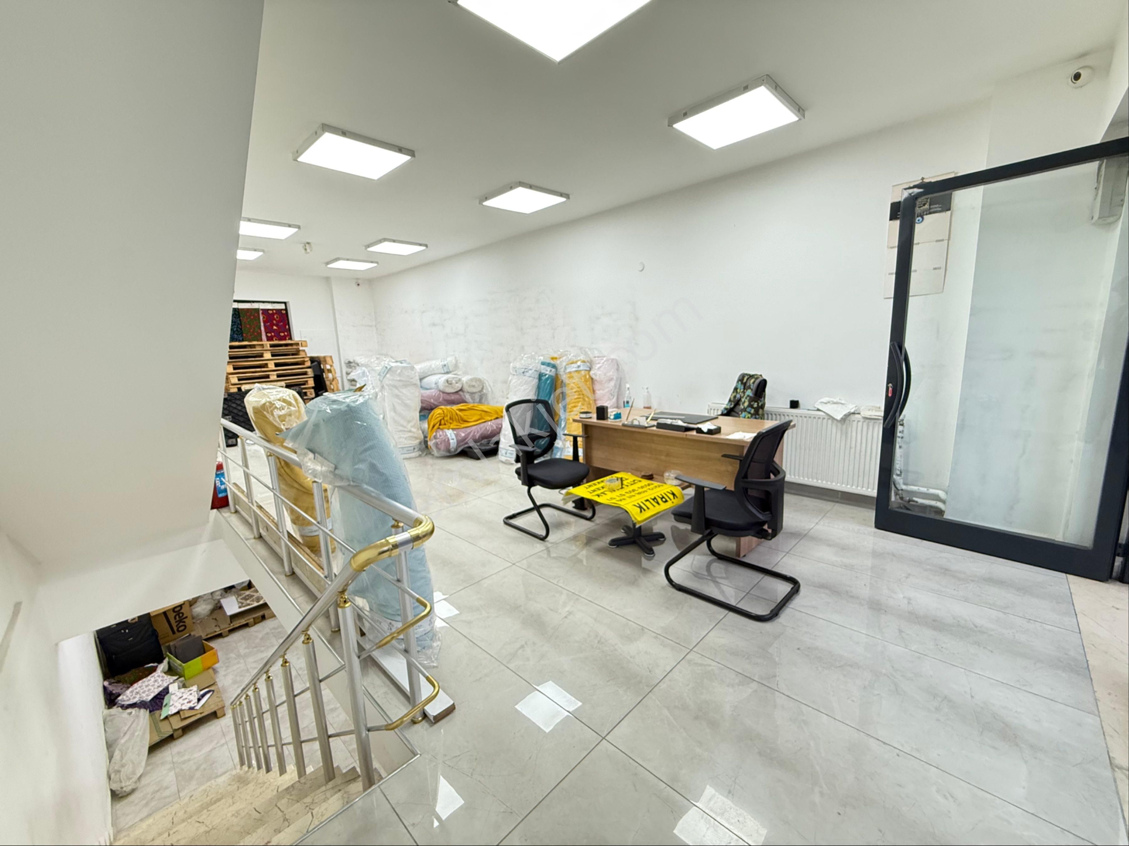 Tekstilkent City Emlaktan Harika Konumda Şık Yapılı Kiralık Köşe Dükkan - Görsel 28