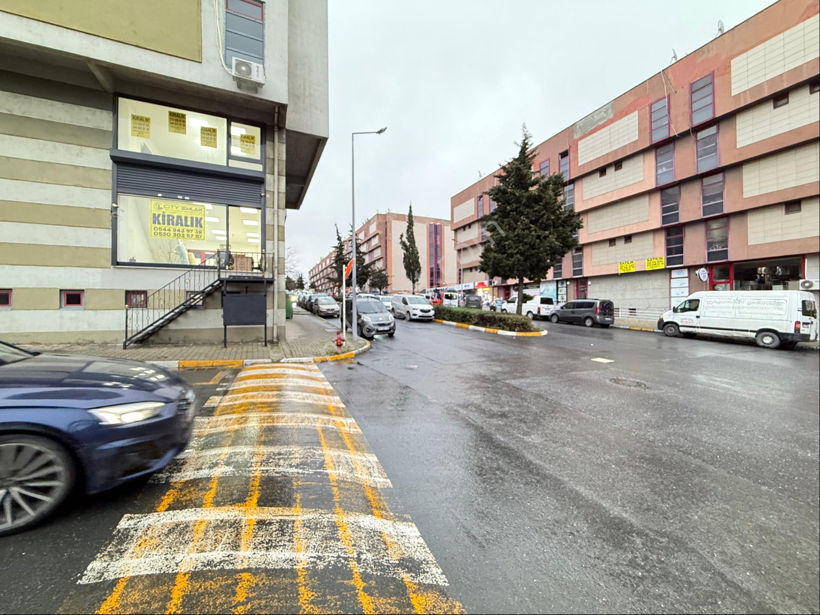 Tekstilkent City Emlaktan Harika Konumda Şık Yapılı Kiralık Köşe Dükkan - Görsel 5
