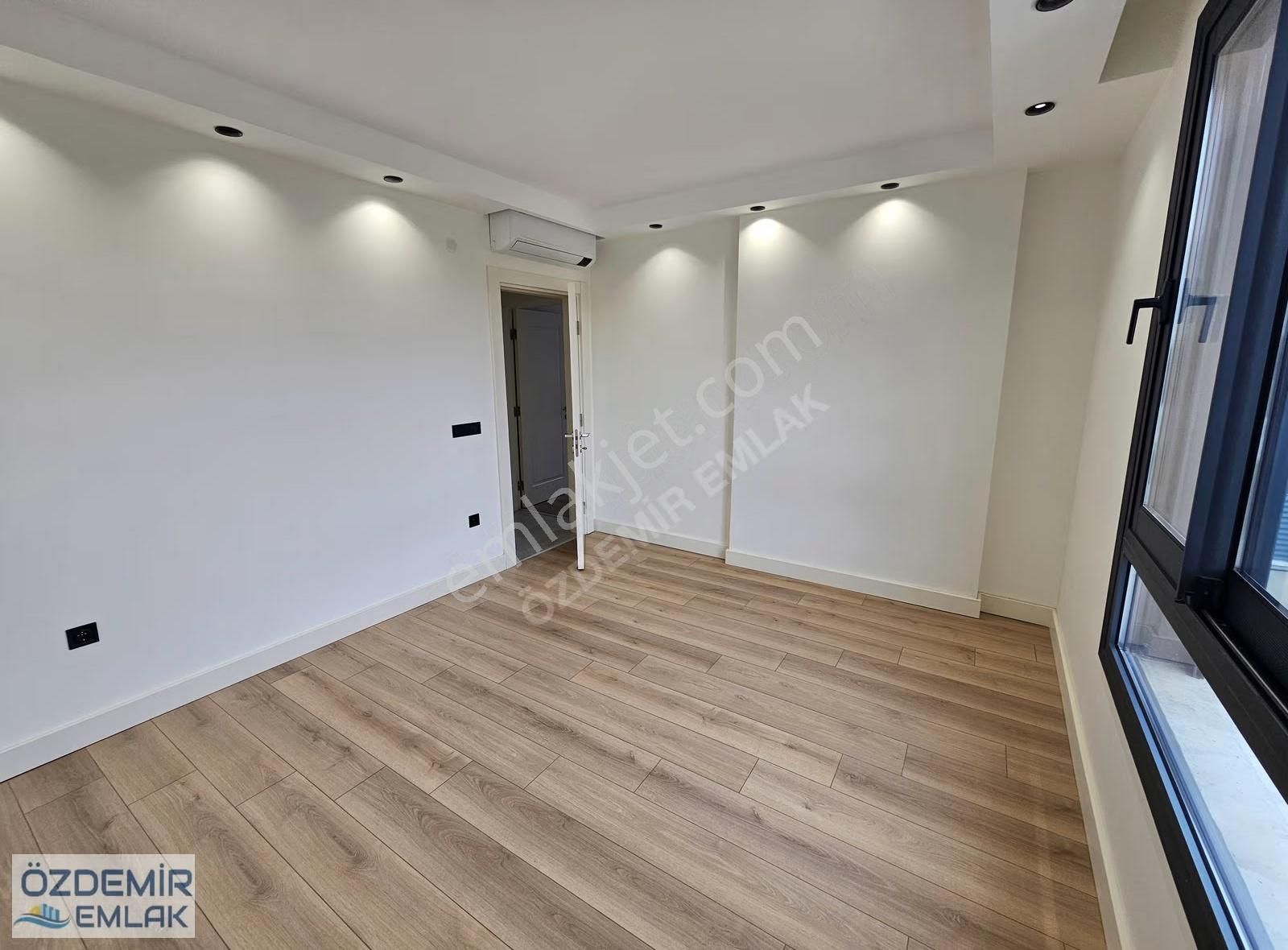 Ultra Lüks Müstakil Havuzlu Geniş Ferah 5+1 Villa - Görsel 12