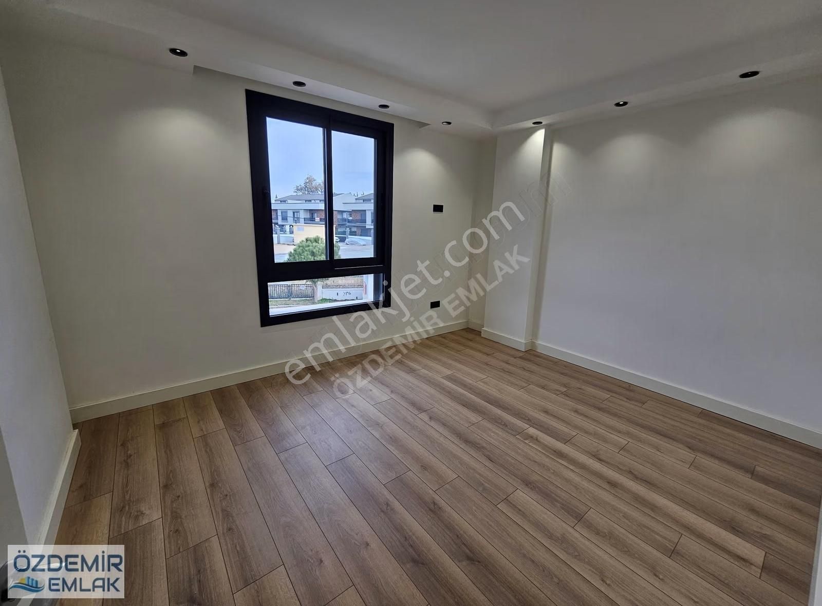 Ultra Lüks Müstakil Havuzlu Geniş Ferah 5+1 Villa - Görsel 18