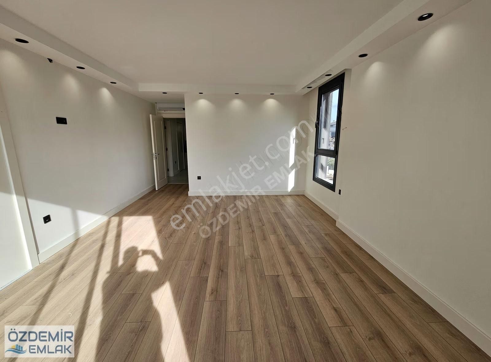 Ultra Lüks Müstakil Havuzlu Geniş Ferah 5+1 Villa - Görsel 33