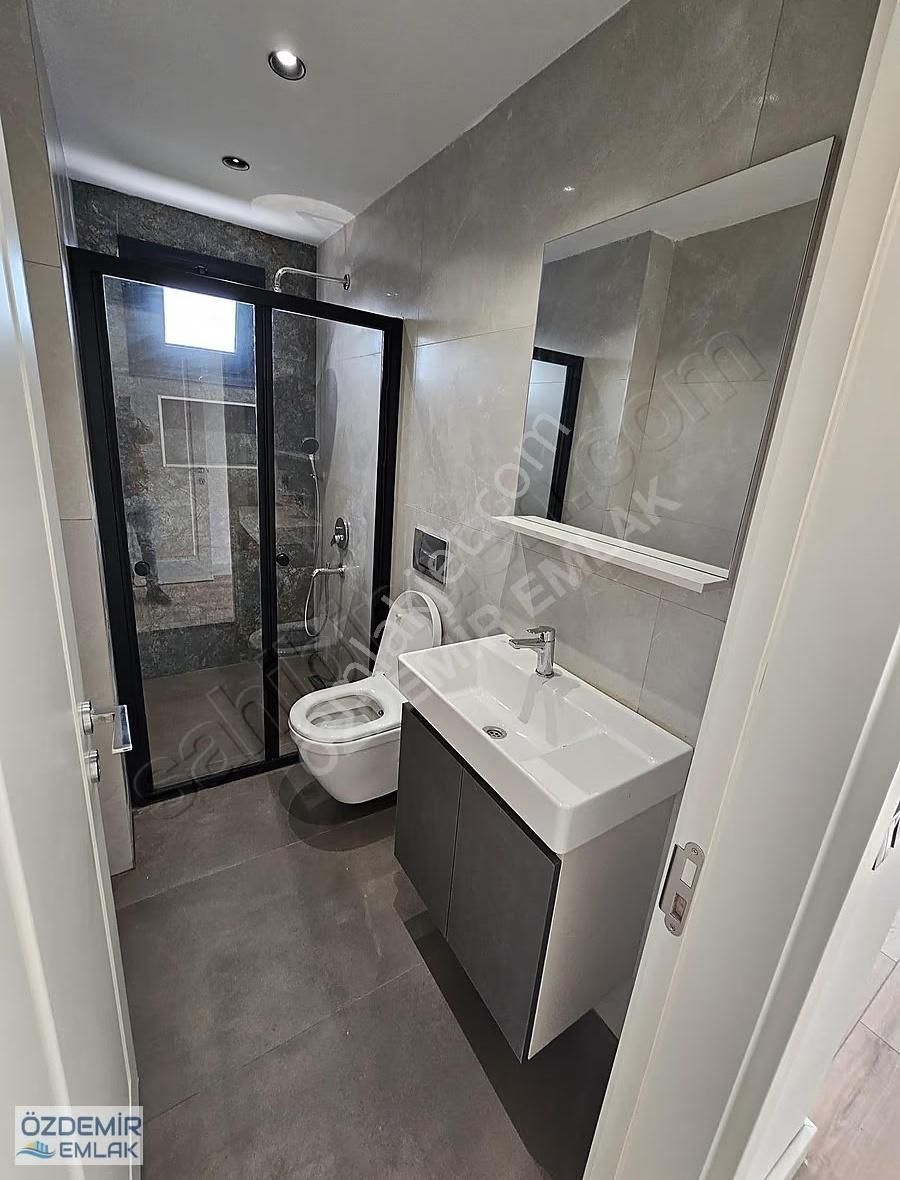 Ultra Lüks Müstakil Havuzlu Geniş Ferah 5+1 Villa - Görsel 14