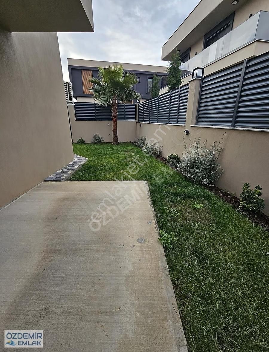 Ultra Lüks Müstakil Havuzlu Geniş Ferah 5+1 Villa - Görsel 24