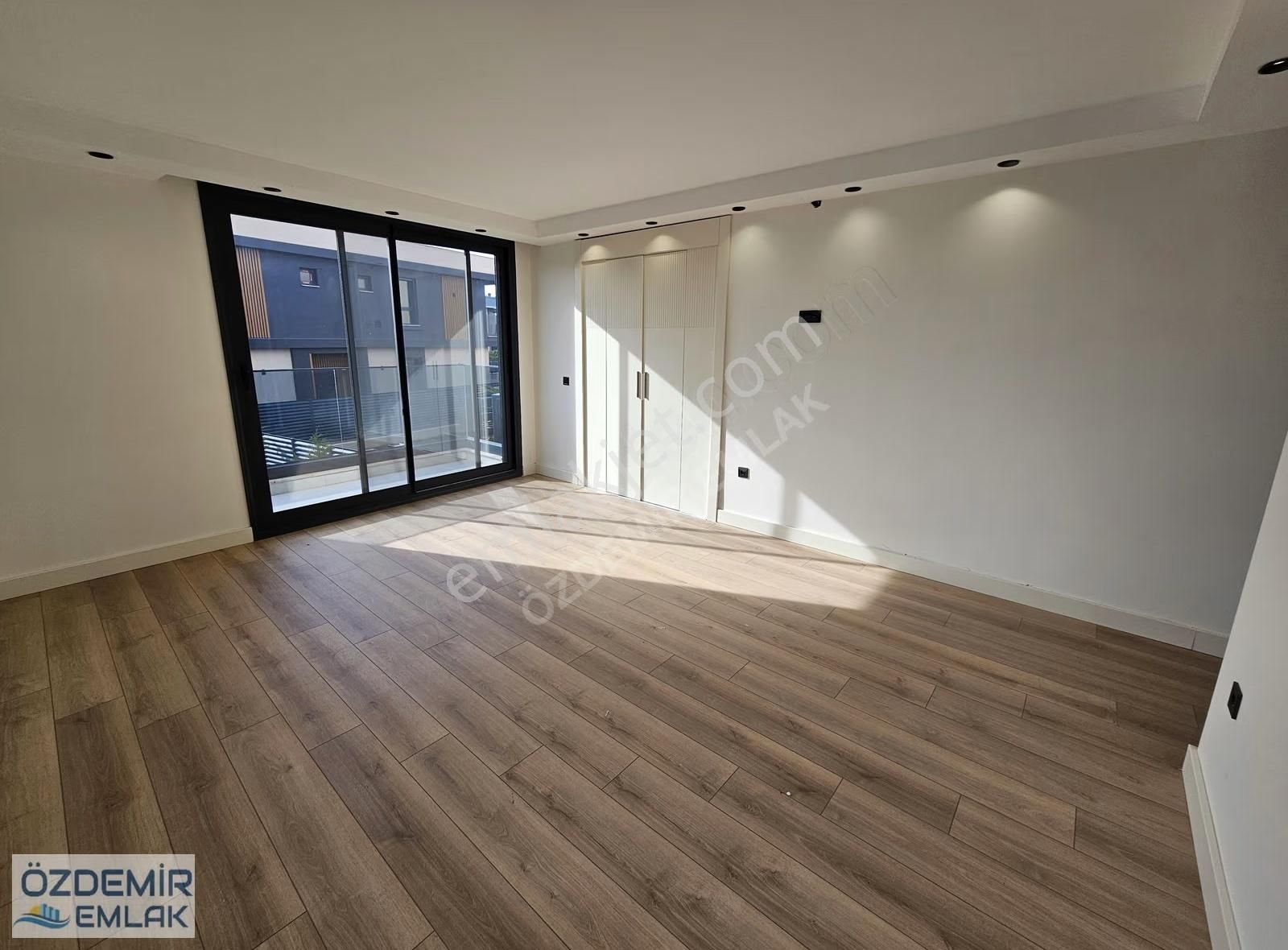 Ultra Lüks Müstakil Havuzlu Geniş Ferah 5+1 Villa - Görsel 32