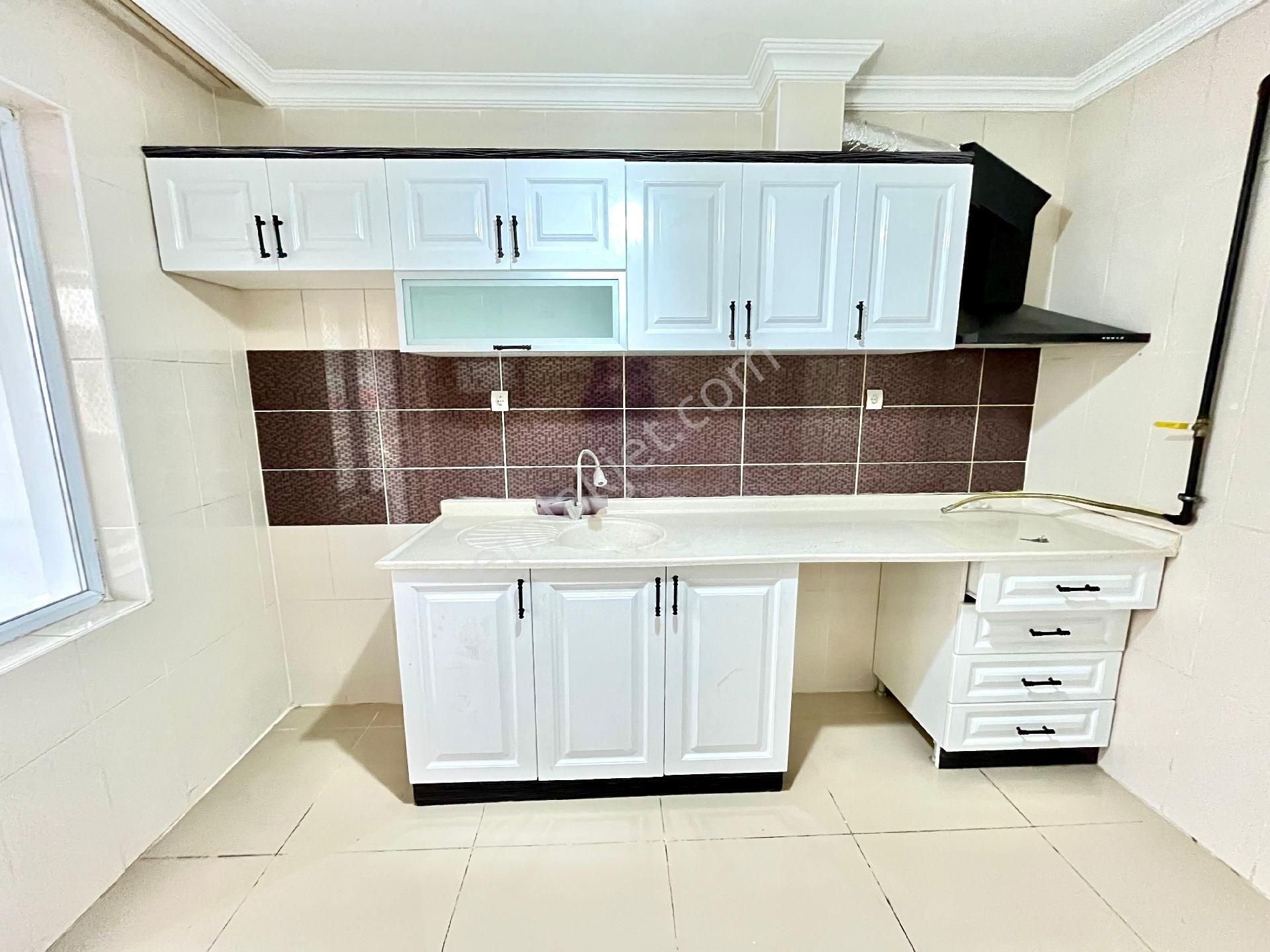 H.gazi Başak Merkez Cami Yakın Giriş Kat 3+1 105m2 Kombi Masrafsız 1 Milyontl Kredili - Görsel 3