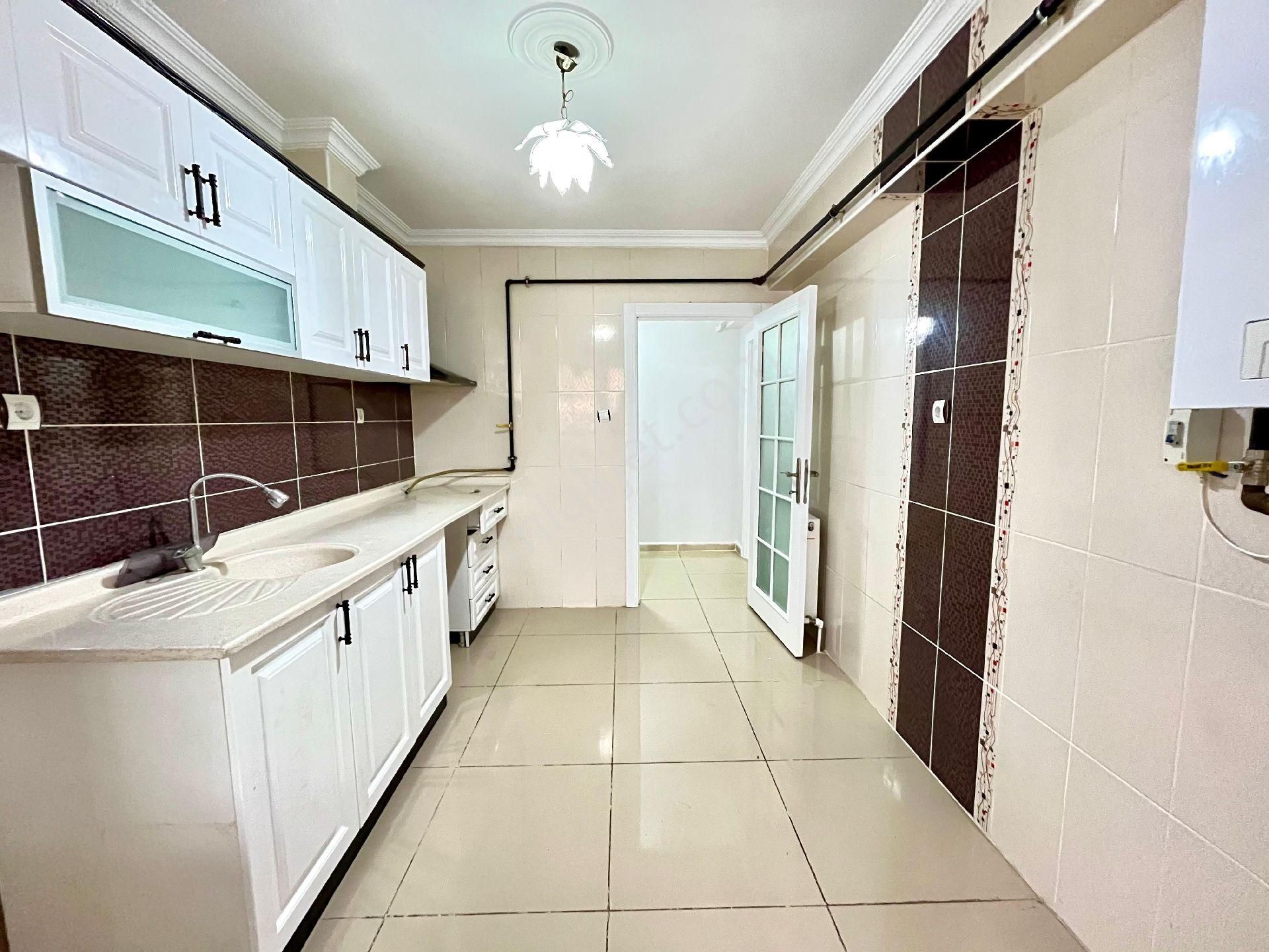 H.gazi Başak Merkez Cami Yakın Giriş Kat 3+1 105m2 Kombi Masrafsız 1 Milyontl Kredili