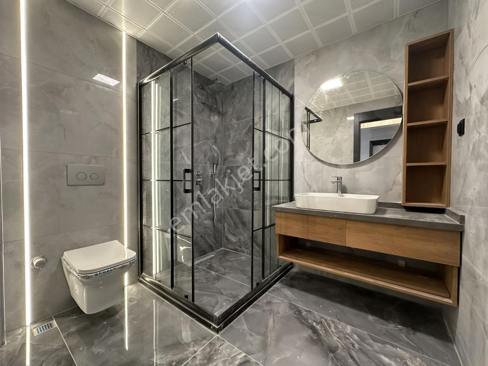 Kaymakamlık Yakınında | Ultra Lüks Sitede | Çok Geniş 4+1 Daire - Görsel 35