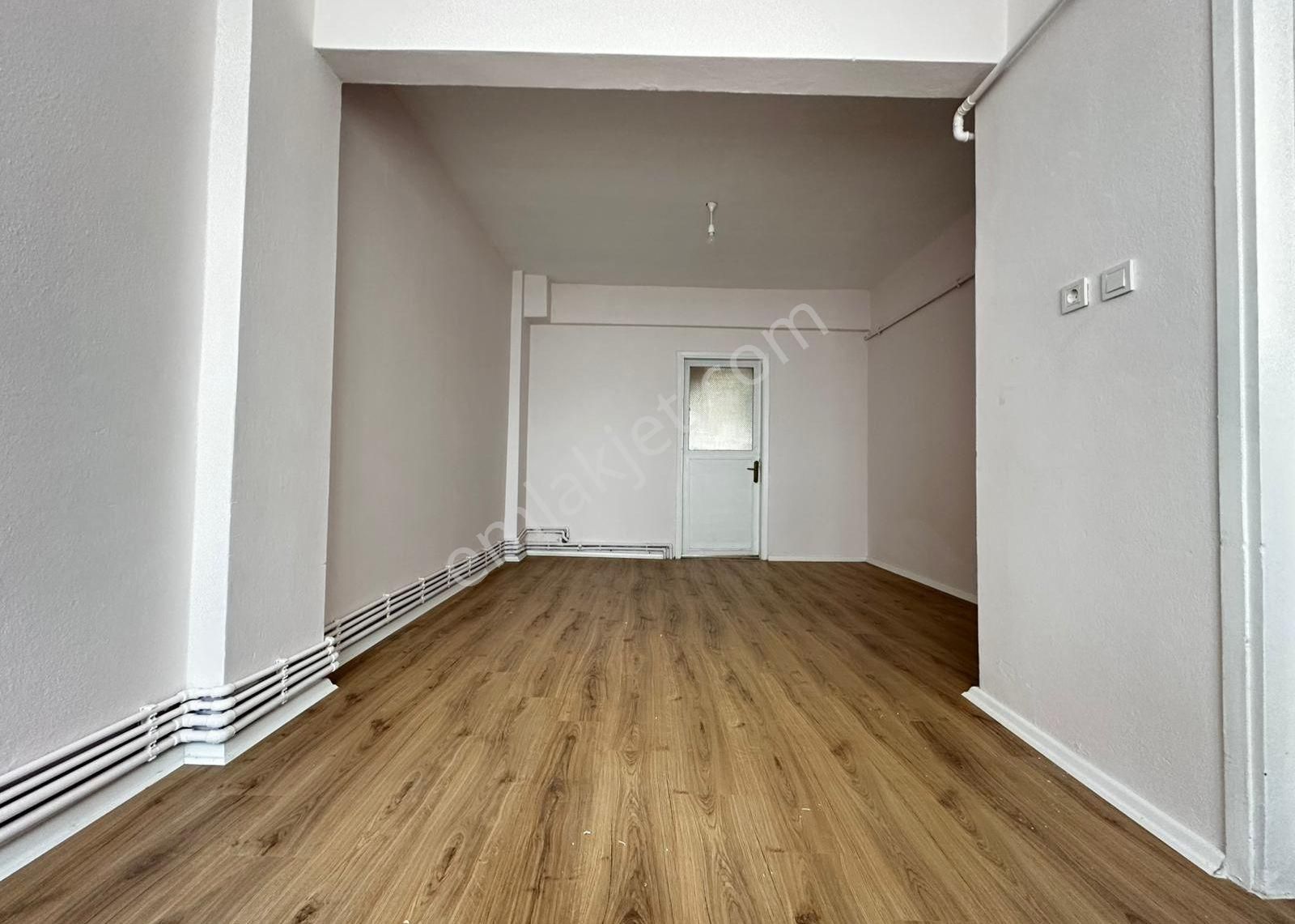 Menderes Mah Türkiye Emlak 3+1 Kiralık 1.kat 130m2 Daire - Görsel 2