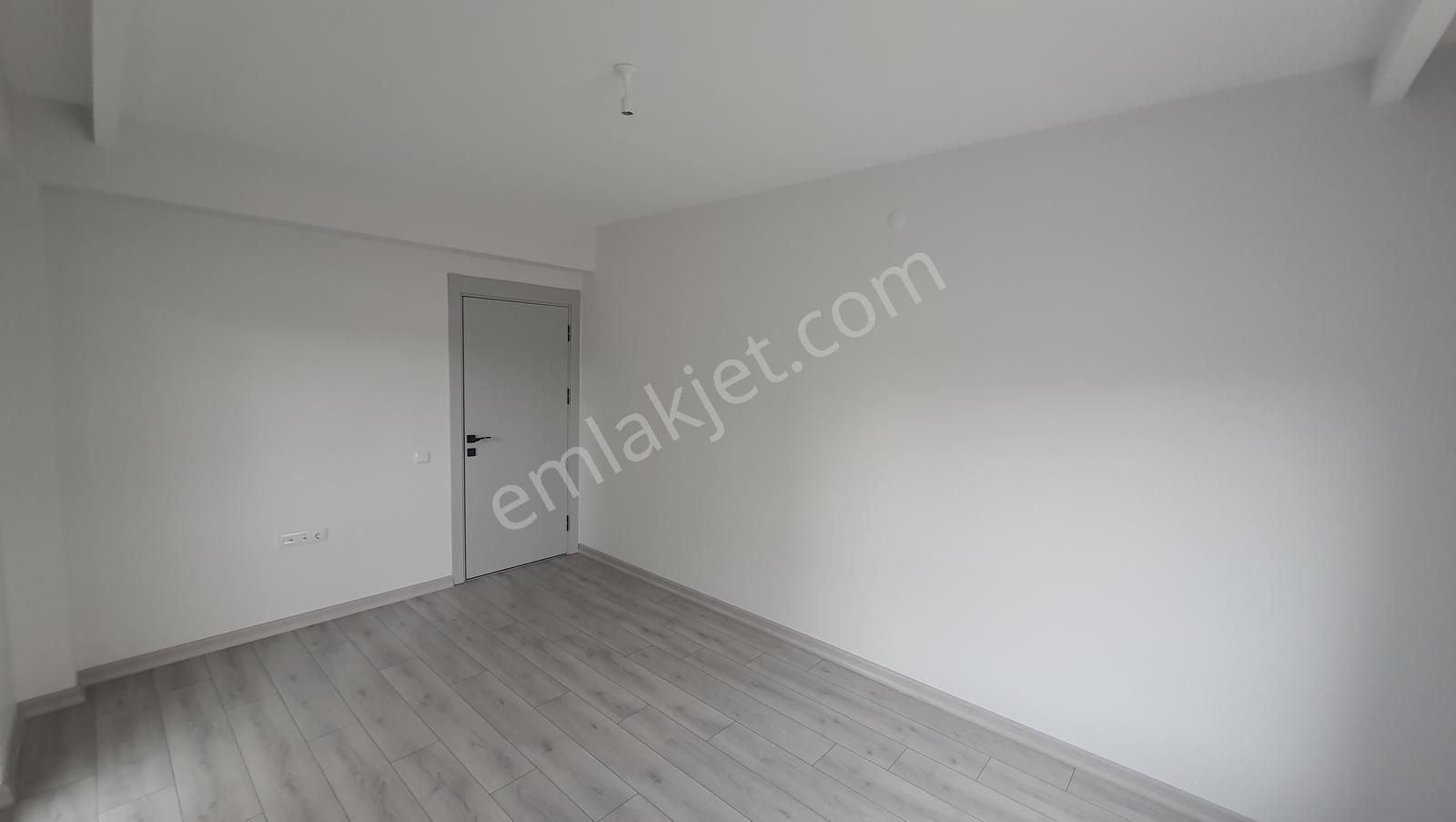Yaşamkent'te Lüx 4+1 Daire Site İçinde - Görsel 27