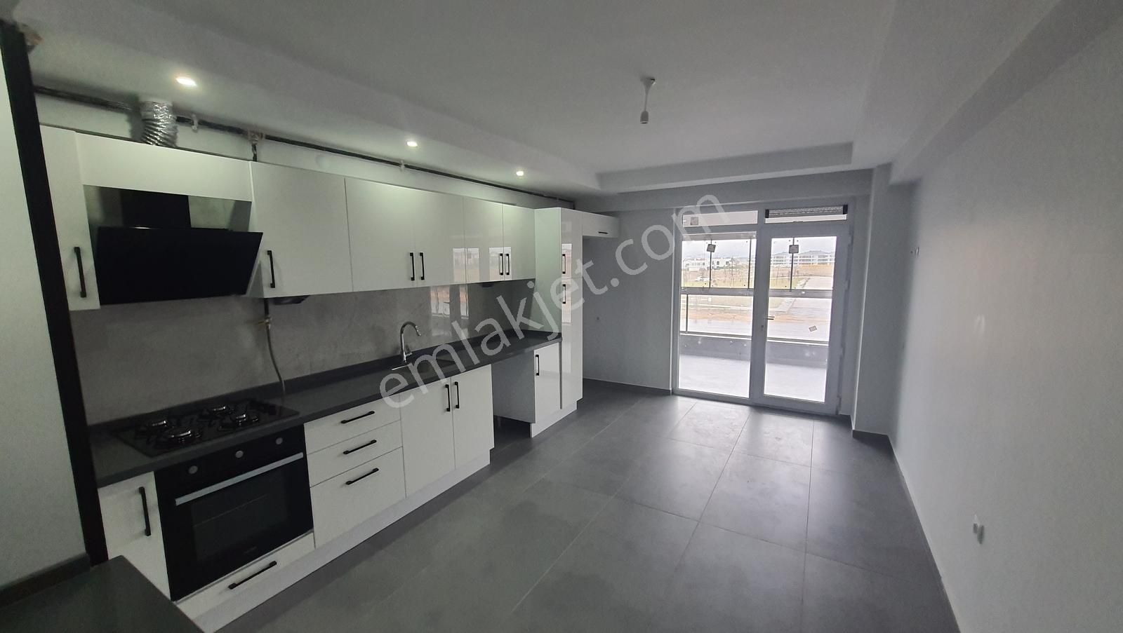 Yaşamkent'te Lüx 4+1 Daire Site İçinde - Görsel 30
