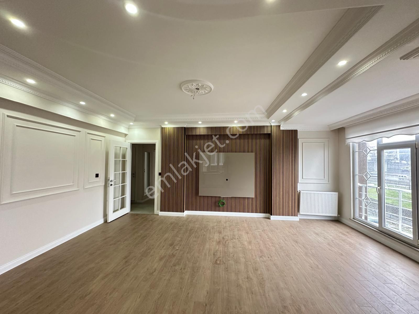 Gaziosmanpaşa'da Önü Açık 3+1 Full Tadilatlı Satılık Daire - Görsel 3