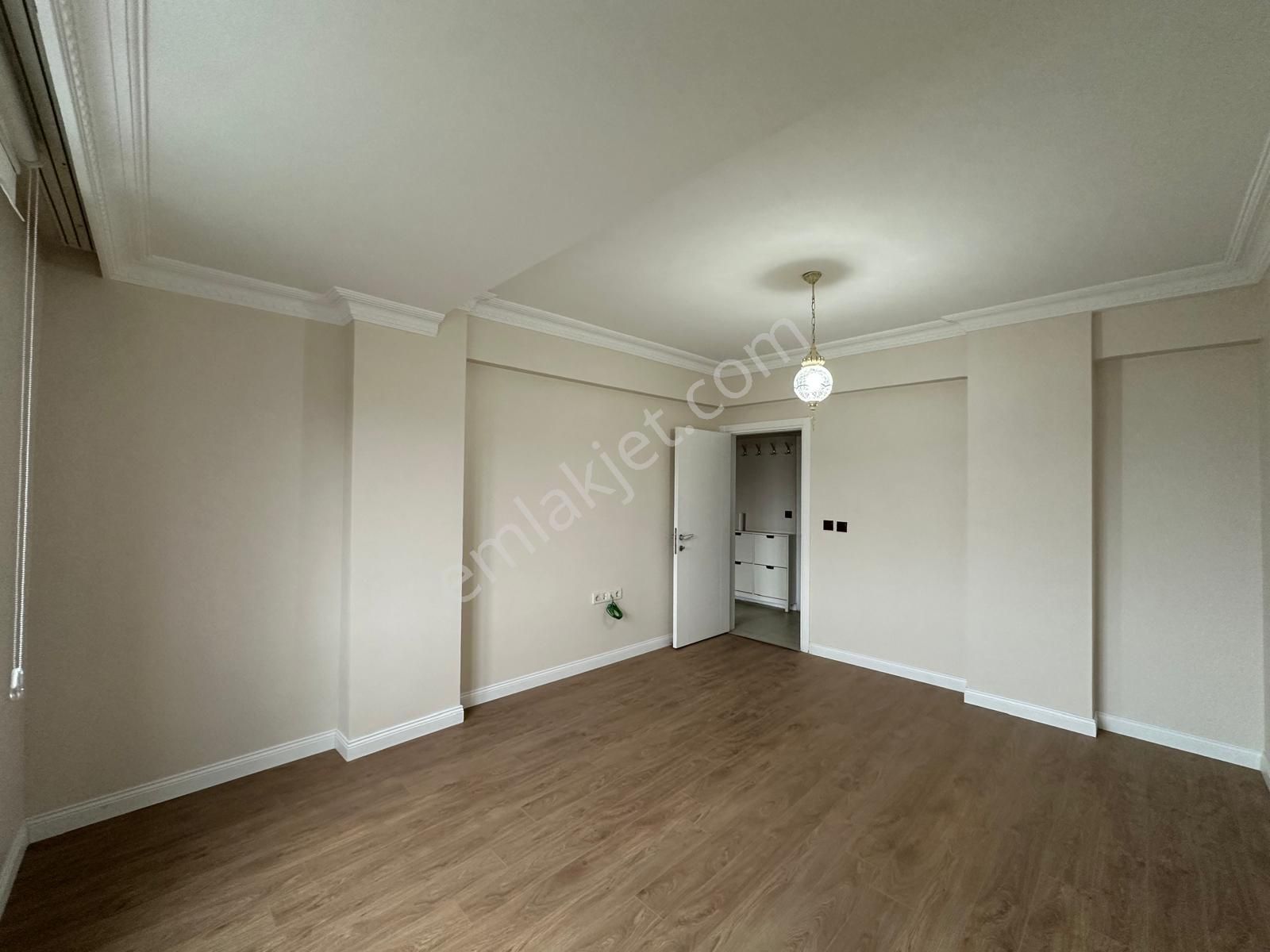 Gaziosmanpaşa'da Önü Açık 3+1 Full Tadilatlı Satılık Daire - Görsel 23