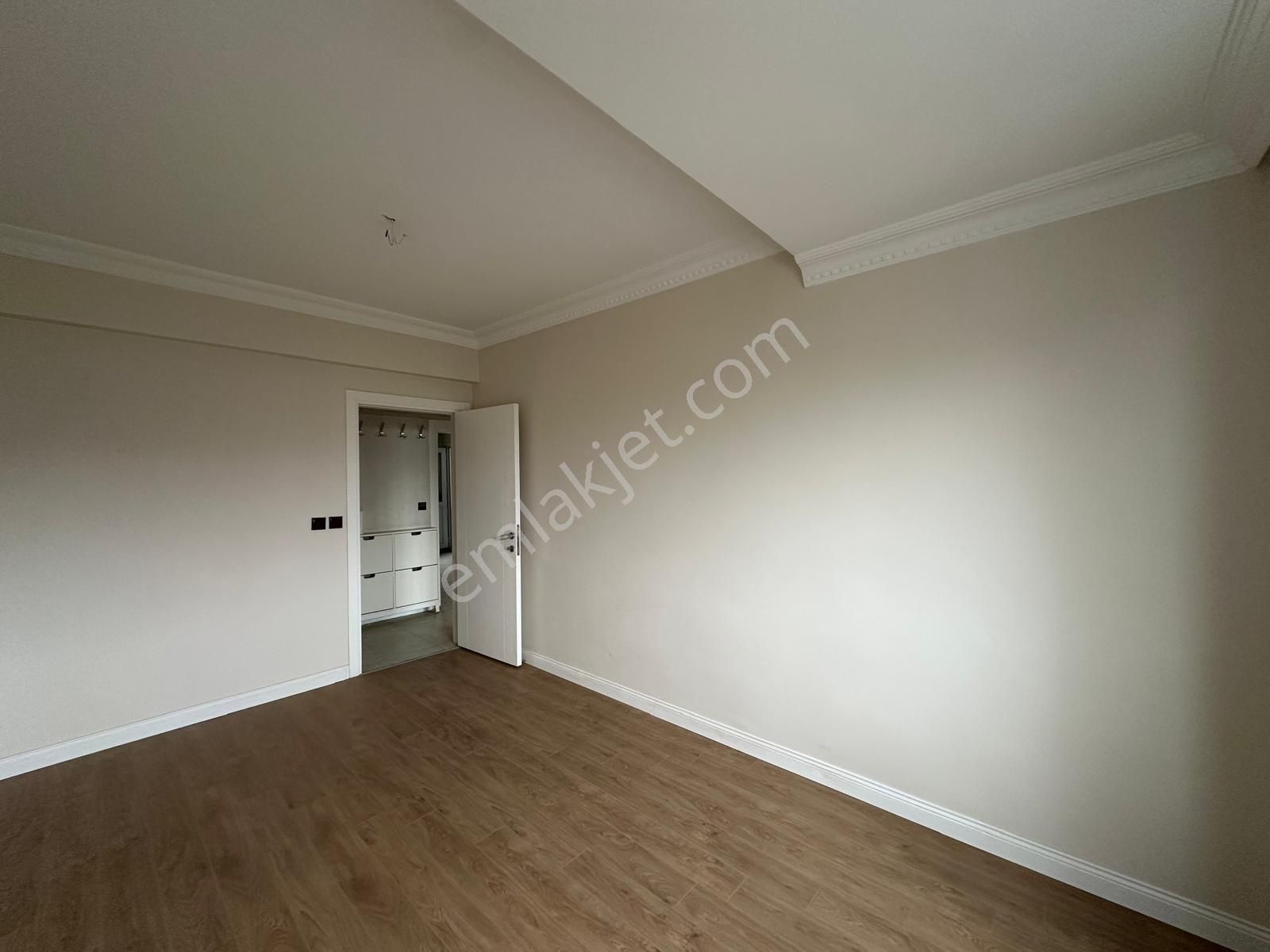 Gaziosmanpaşa'da Önü Açık 3+1 Full Tadilatlı Satılık Daire - Görsel 29