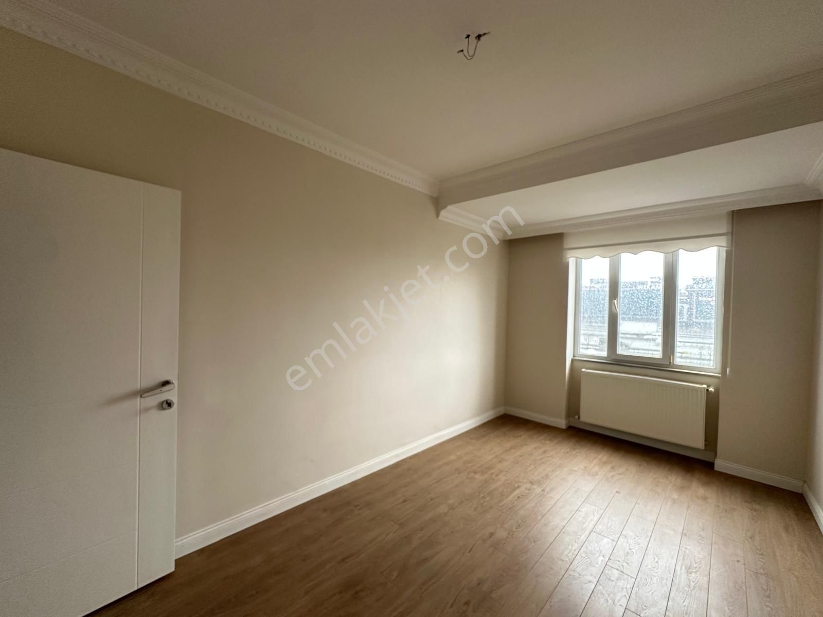 Gaziosmanpaşa'da Önü Açık 3+1 Full Tadilatlı Satılık Daire - Görsel 28