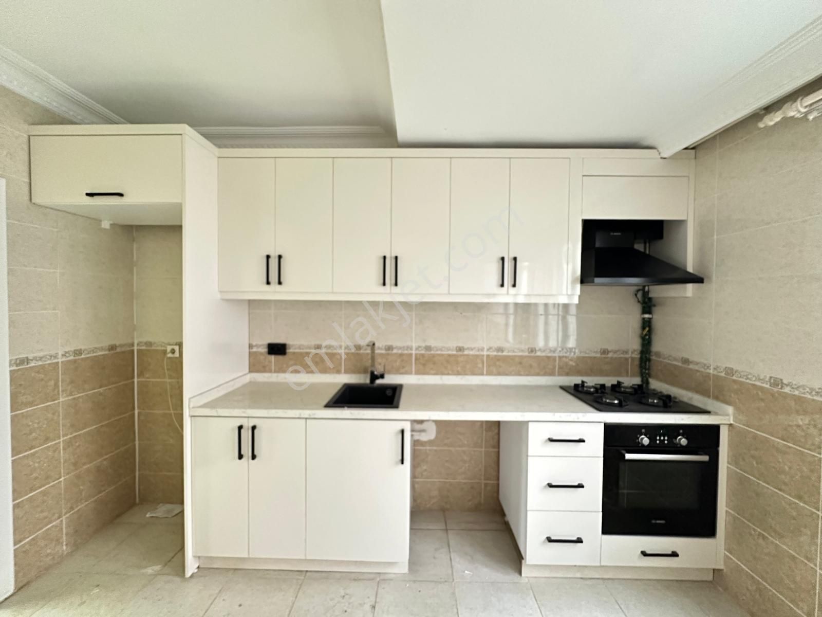 Gaziosmanpaşa'da Önü Açık 3+1 Full Tadilatlı Satılık Daire - Görsel 11