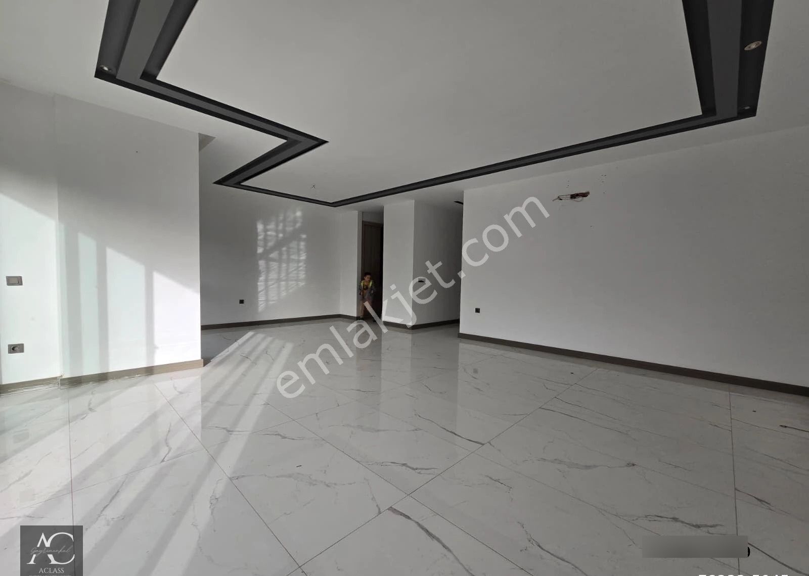 7/24guvenlık-hamam-sauna-spa-cafe-yerden Isıtma-havuz-otopark -ultra Lüx-doğalgazlı-özel Bahçeli-3+1 - Görsel 26