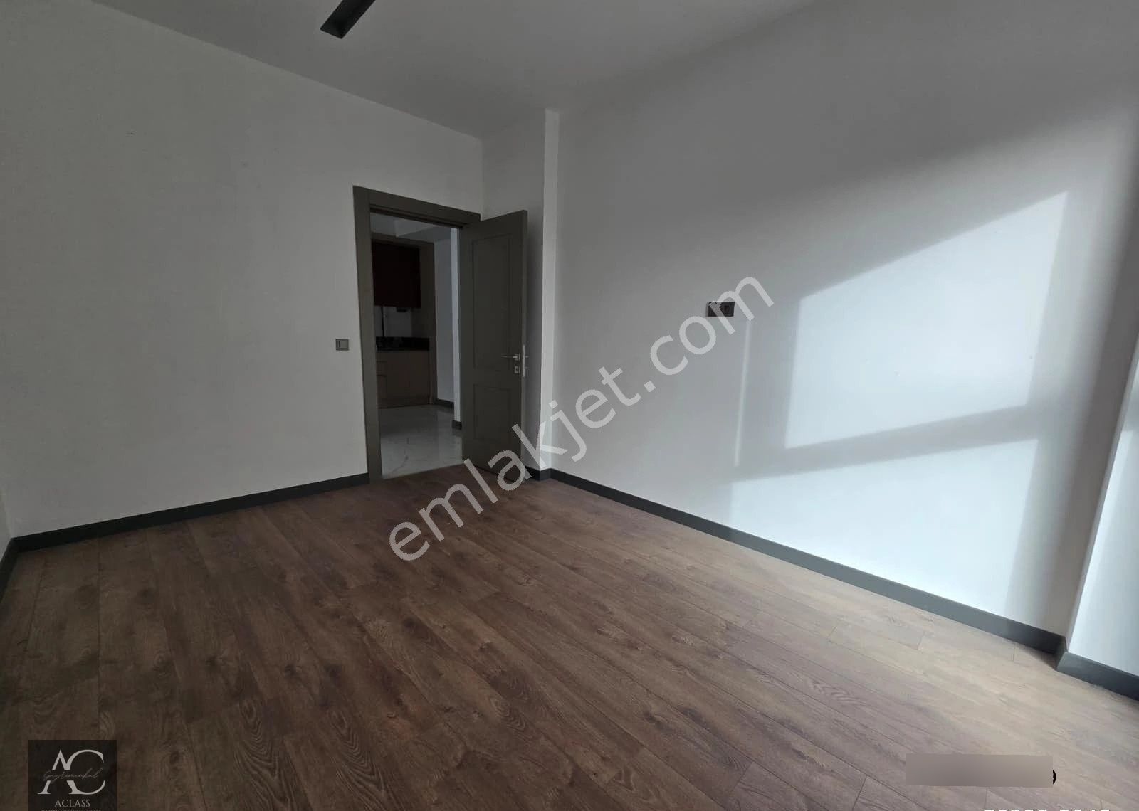 7/24guvenlık-hamam-sauna-spa-cafe-yerden Isıtma-havuz-otopark -ultra Lüx-doğalgazlı-özel Bahçeli-3+1 - Görsel 13