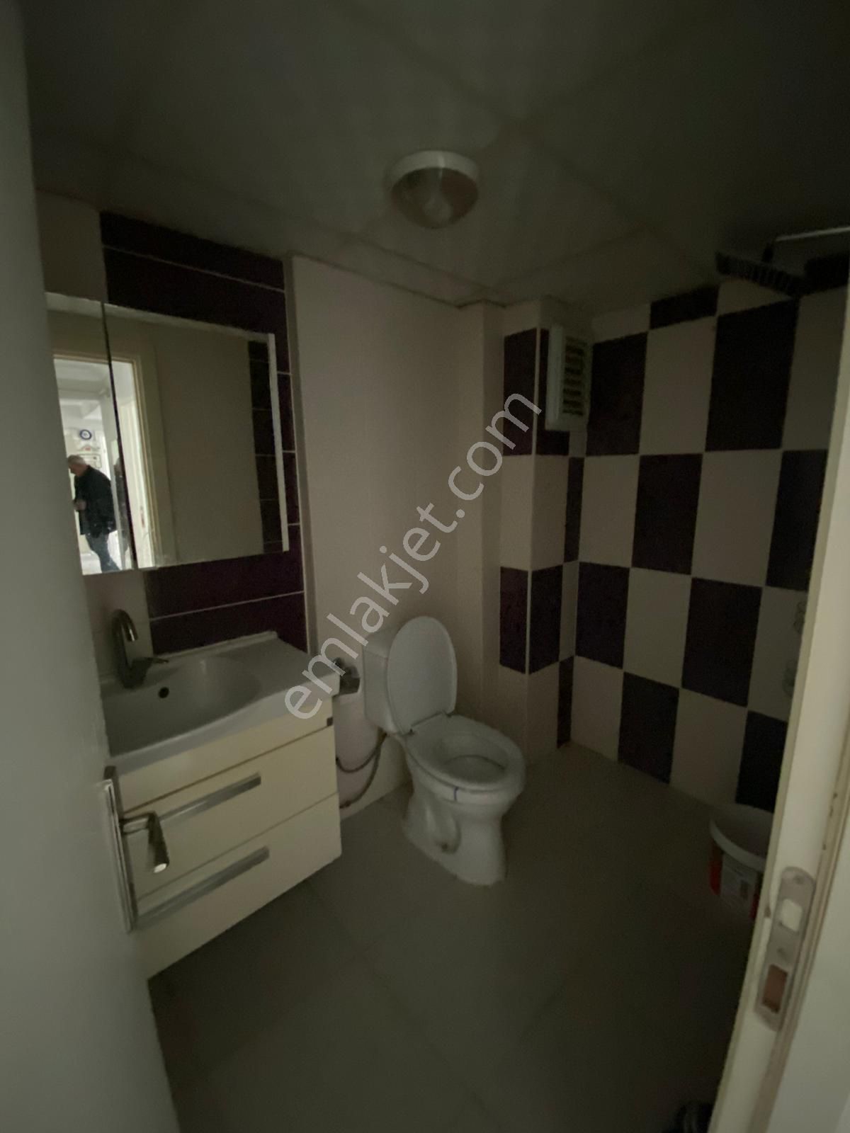 Elmas Emlaktan Ali Fuat Okulu Yakını Kiralık 2+1 - Görsel 8