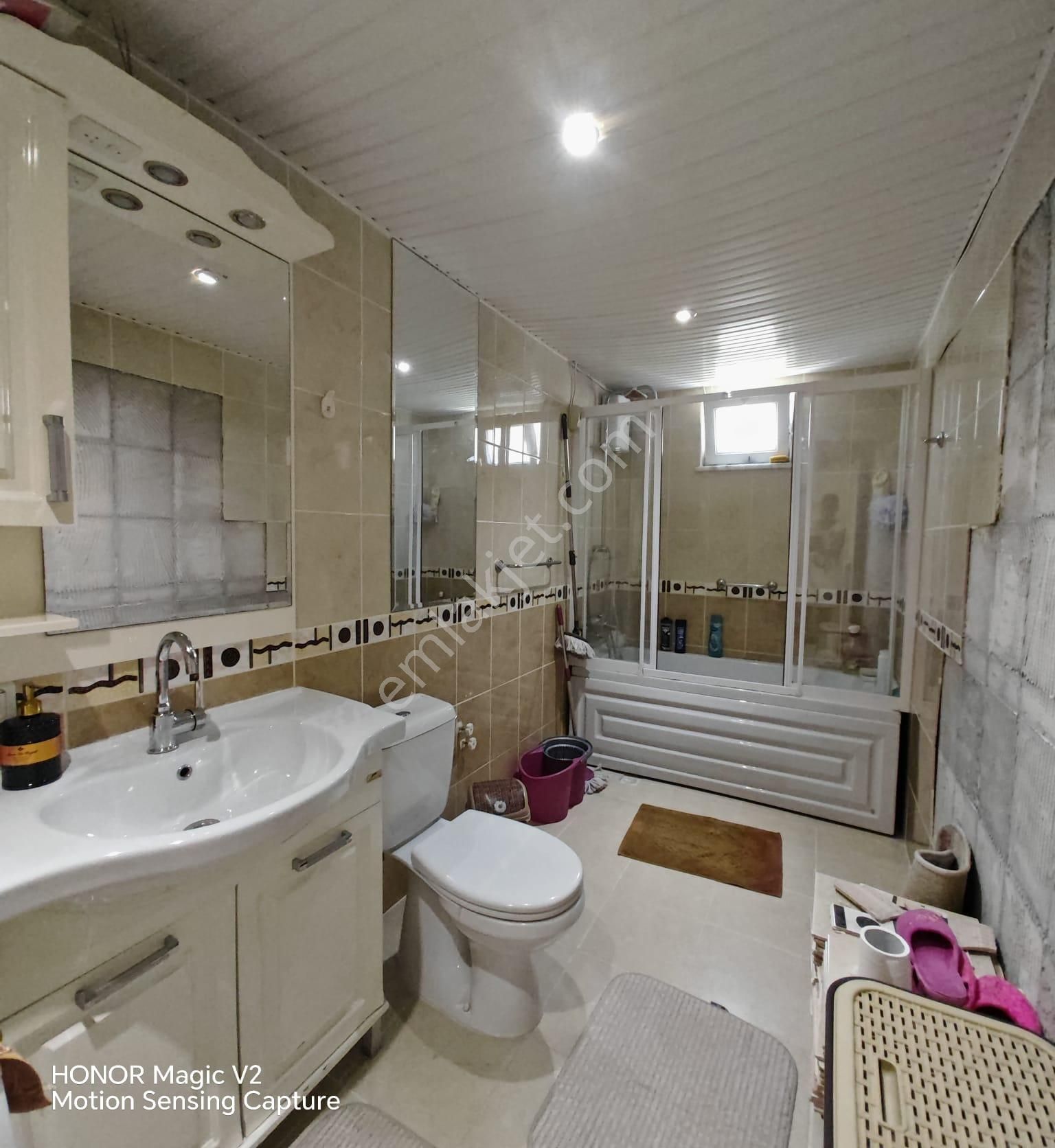 Saray Mahallesin'de 2+1 Denize 50m Mesafede Satılık Ferah Daire - Görsel 11