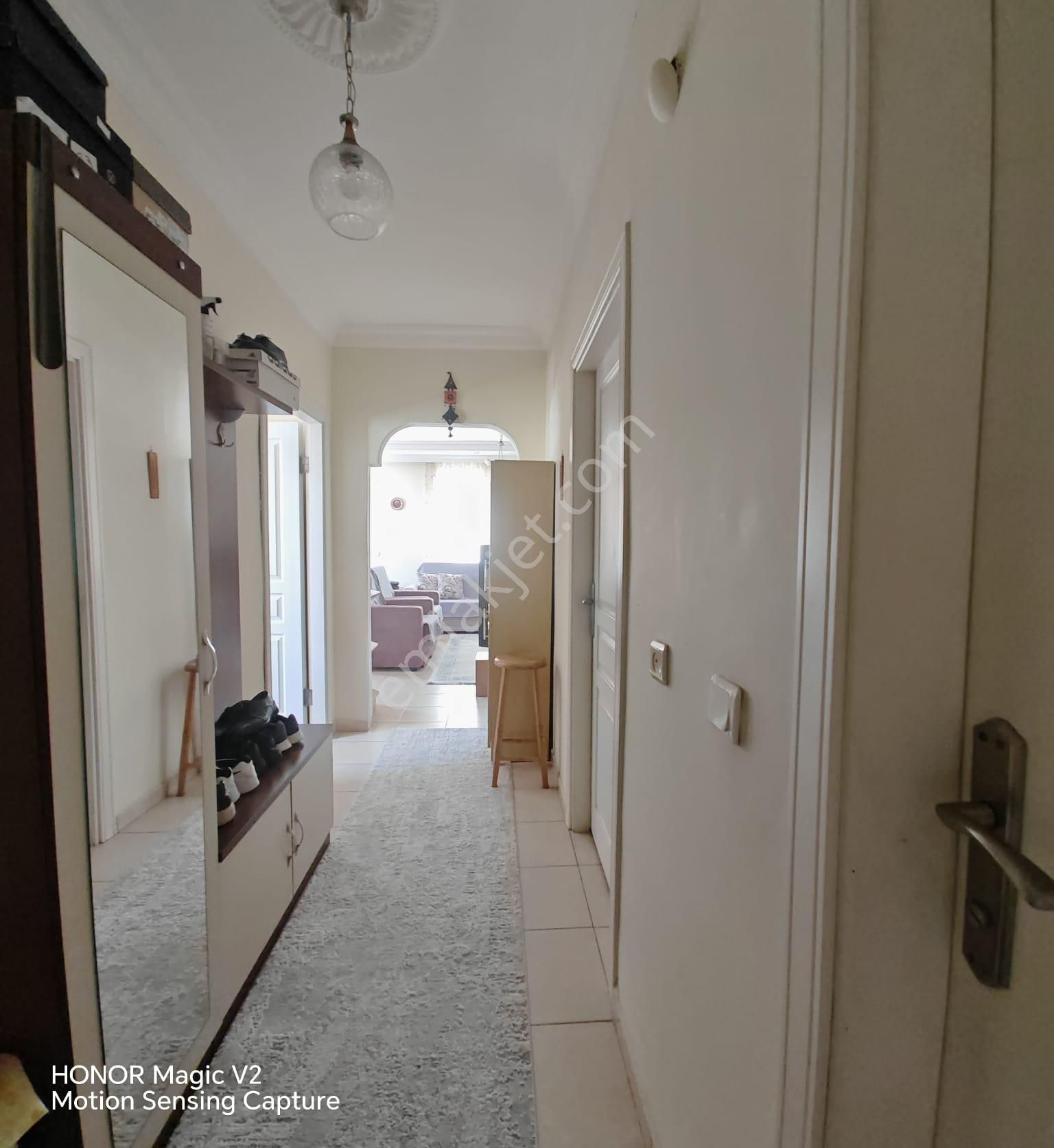 Saray Mahallesin'de 2+1 Denize 50m Mesafede Satılık Ferah Daire - Görsel 12