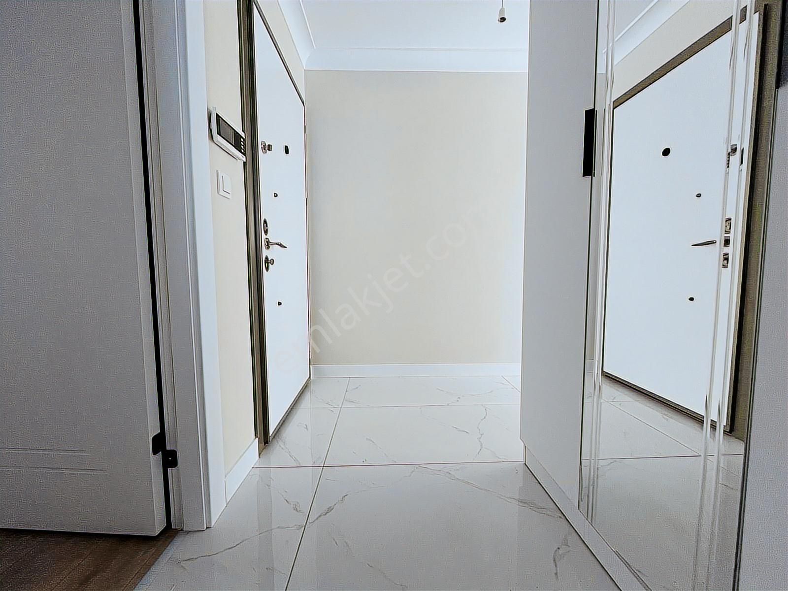 Sbell'den Bahçelievler'de Yeni Binada Ara Katta 2+1 Sıfır Daire - Görsel 14