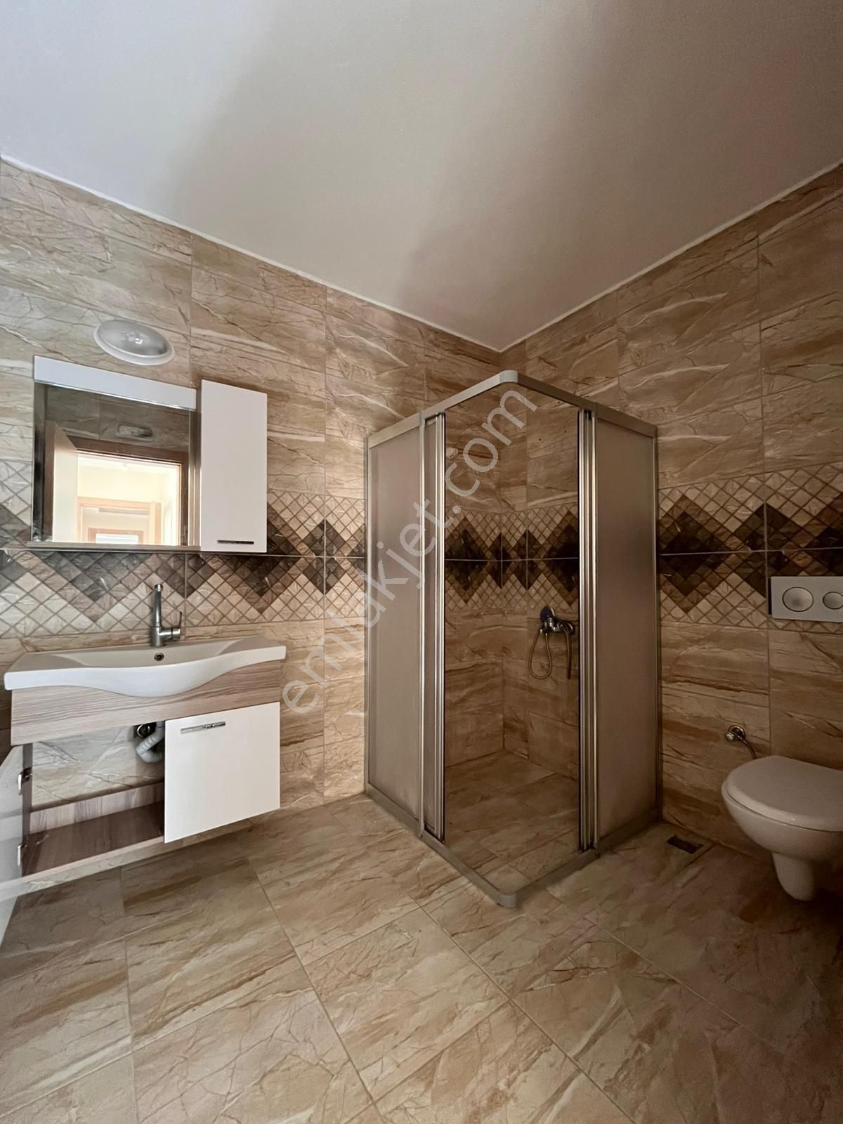 Silifke/gazi Mahallesi 3+1 Giriş Kat Site İçi Kiralık Daire - Görsel 13