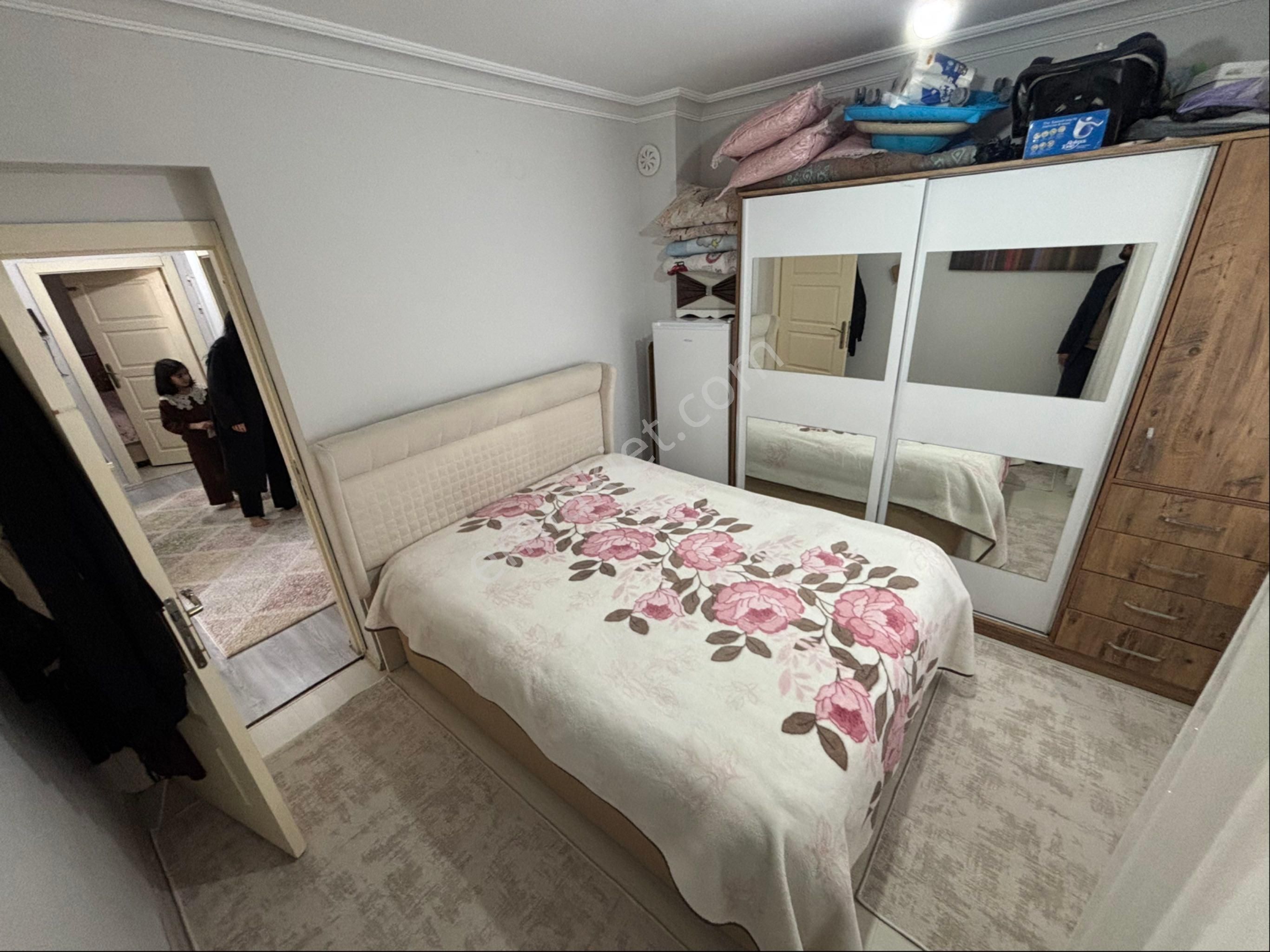 Torun^dan Yeni Binada Yapılı Bağımsız Ön Cephe Arakatta 2+1 Daire - Görsel 12