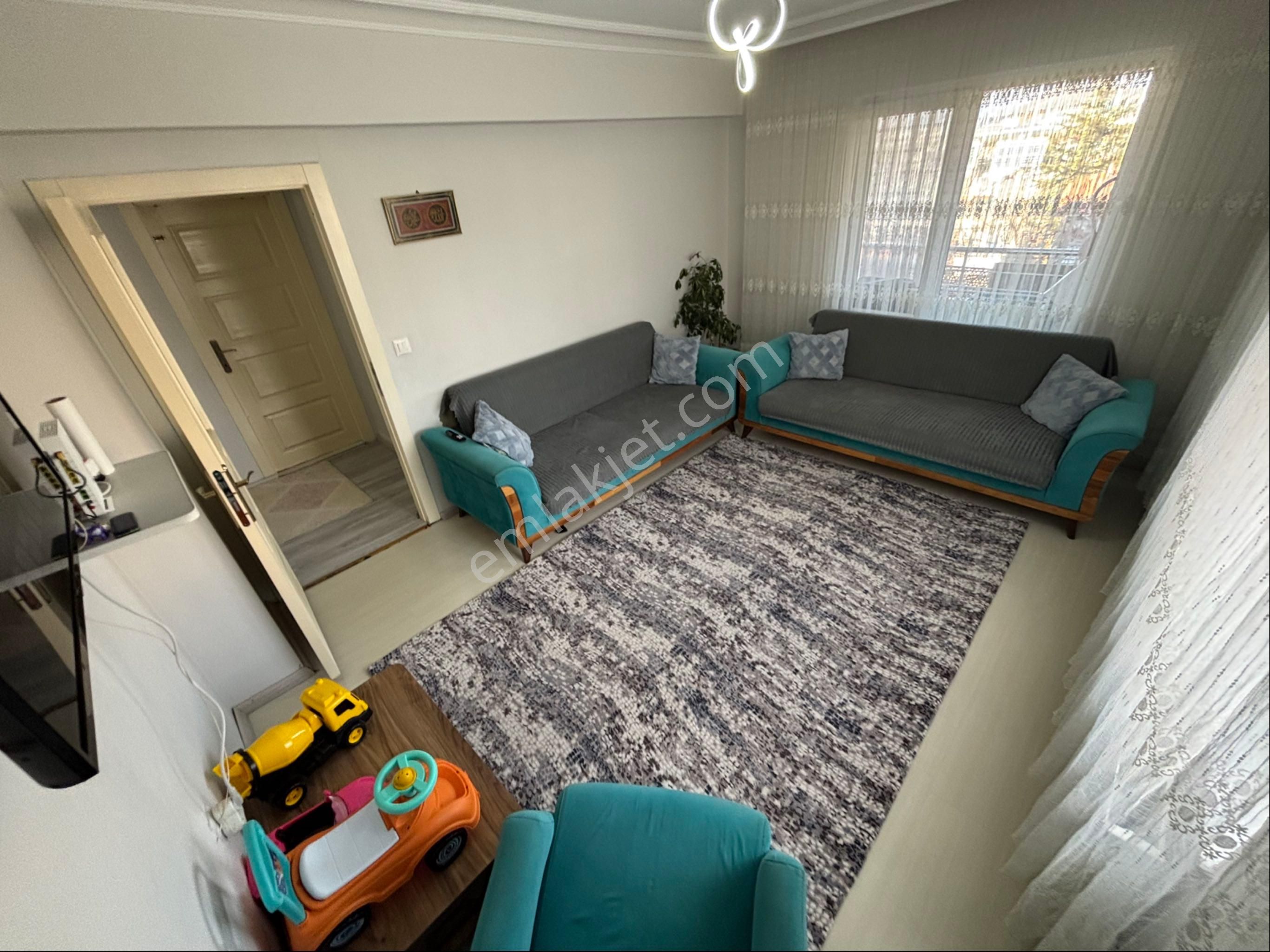 Torun^dan Yeni Binada Yapılı Bağımsız Ön Cephe Arakatta 2+1 Daire - Görsel 32