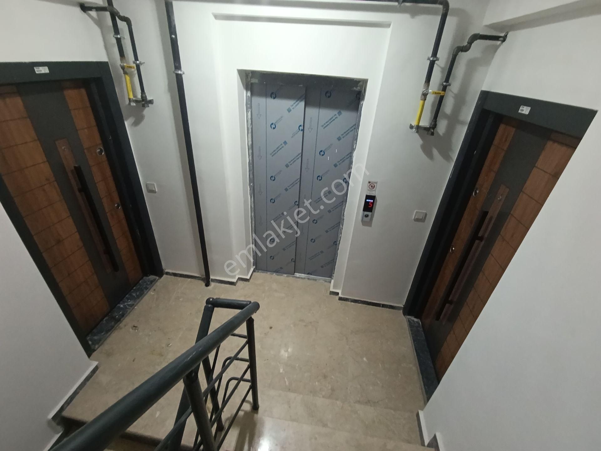 Pendik Güzelyalı Merkezi Asansörlü Lüx Sıfır Orta Kat Kiralık 2+1 85m2 Daire - Görsel 25