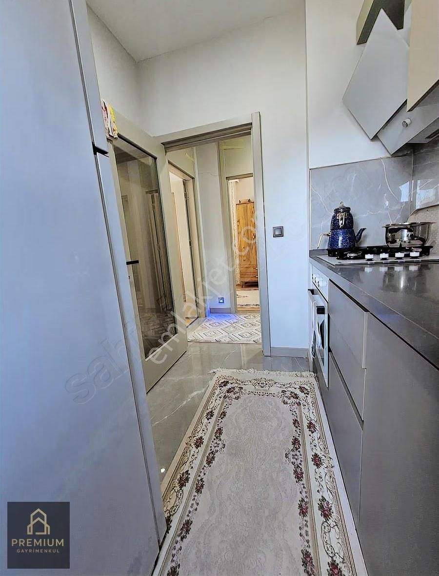 Şelalede Havuzlu Site İçinde, Yeni Binada Satılık 2+1 - Görsel 4