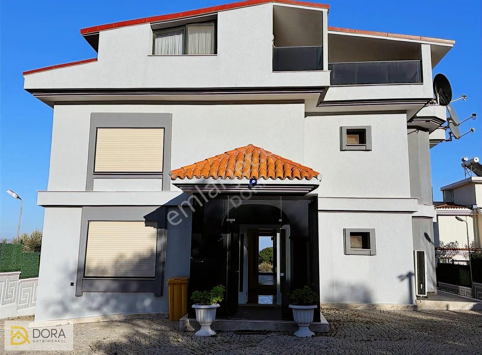 Urla Denizli Mahallesi 6+2 Satılık Full Deniz Manzarlı Villa - Görsel 33