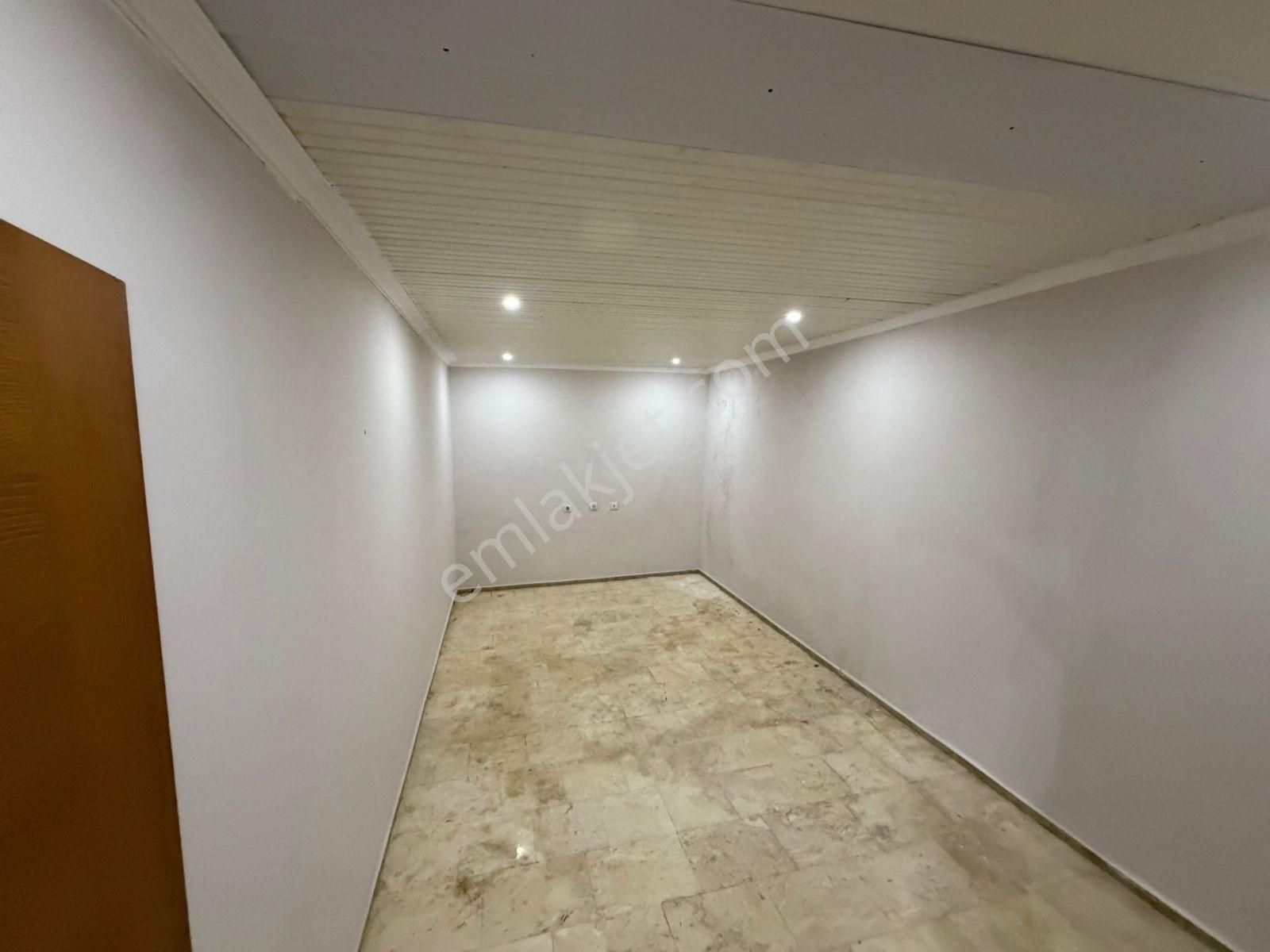 Şehir Hastahanesi Yakını 900 M2 Arsa İçerisinde 7+3 Malik Hane - Görsel 27