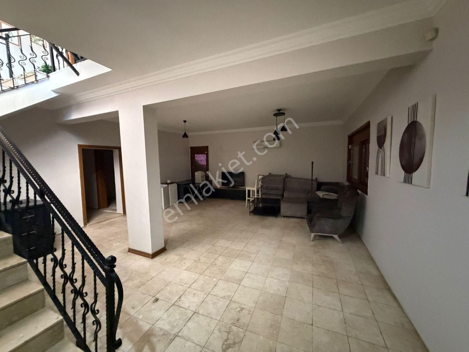 Şehir Hastahanesi Yakını 900 M2 Arsa İçerisinde 7+3 Malik Hane - Görsel 26