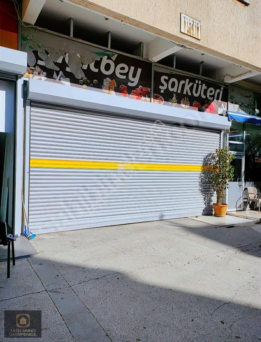 Cumhuriyette Çarşamba Pazarı Yanında 80 M2 Dükkan - Görsel 7