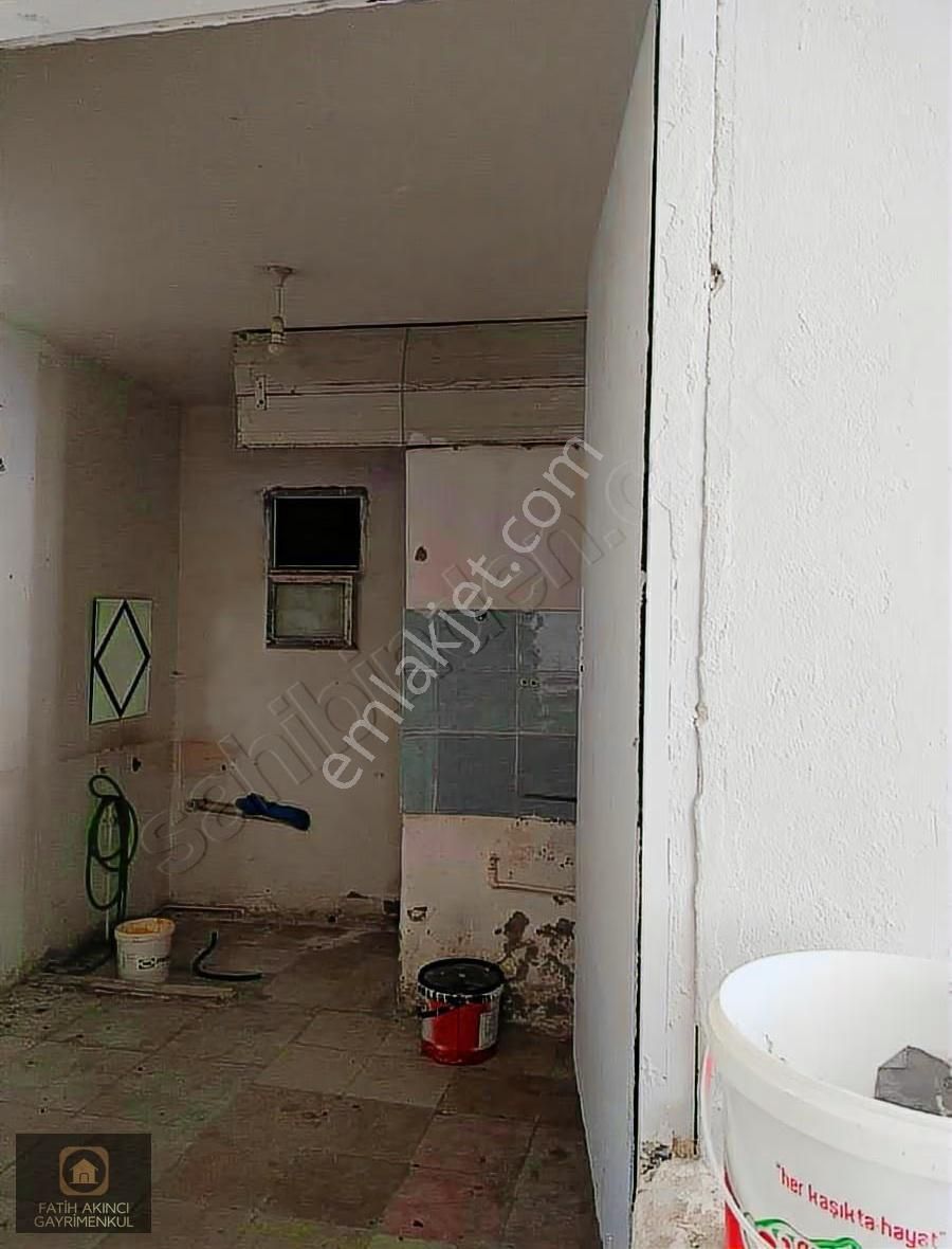 Cumhuriyette Çarşamba Pazarı Yanında 80 M2 Dükkan - Görsel 8