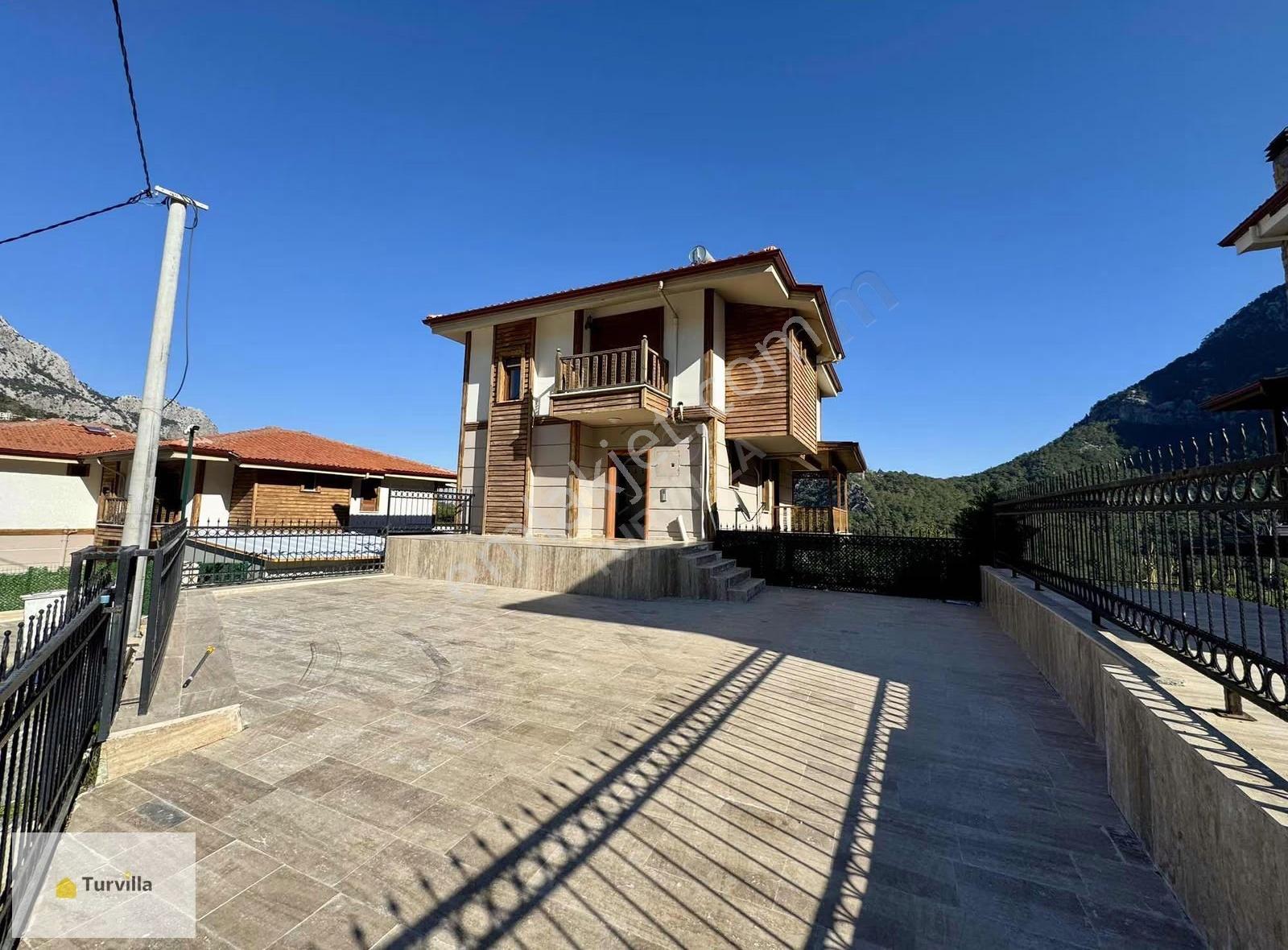 Turvilla'dan Konyaaltı Hisarçandır'da 4+1 Kiralık Villa - Görsel 12