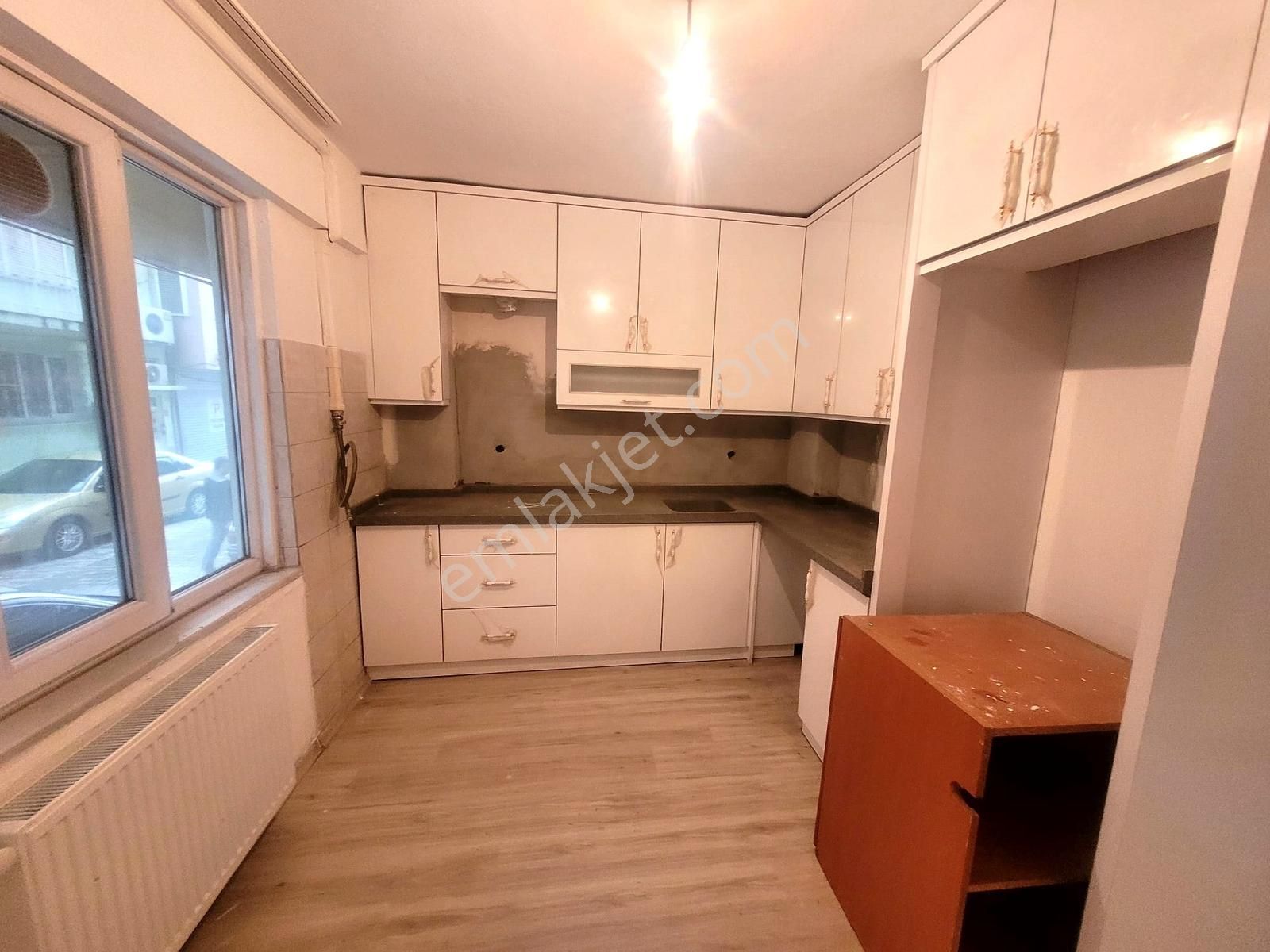 Tuzcumurat Mahallesi'nde Gümrük Mevkii Ön Cephe 3+1 Daire - Görsel 12