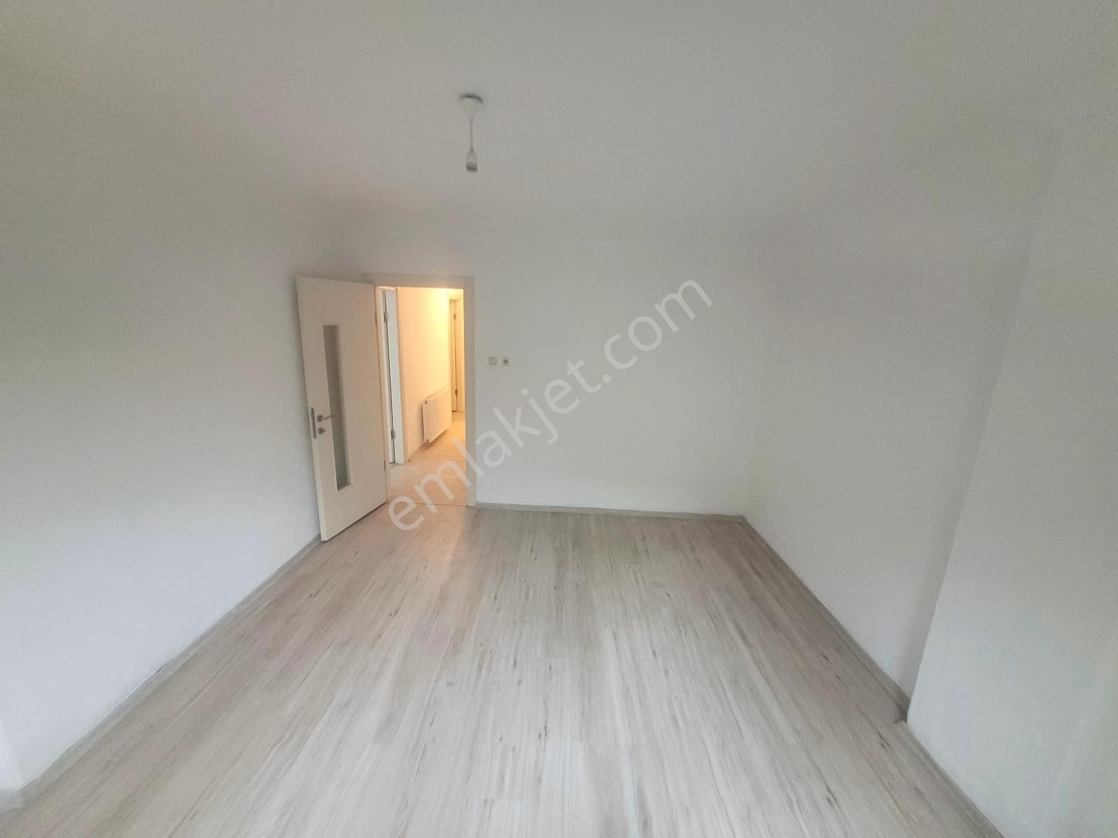 Tuzcumurat Mahallesi'nde Gümrük Mevkii Ön Cephe 3+1 Daire - Görsel 10