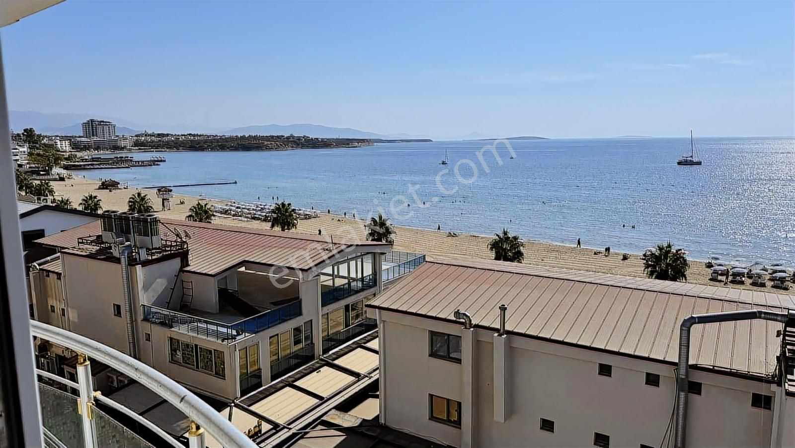 Altınkum Sahile 40 Adım Mesafede Ful Deniz Manzaralı 3+1 Daire