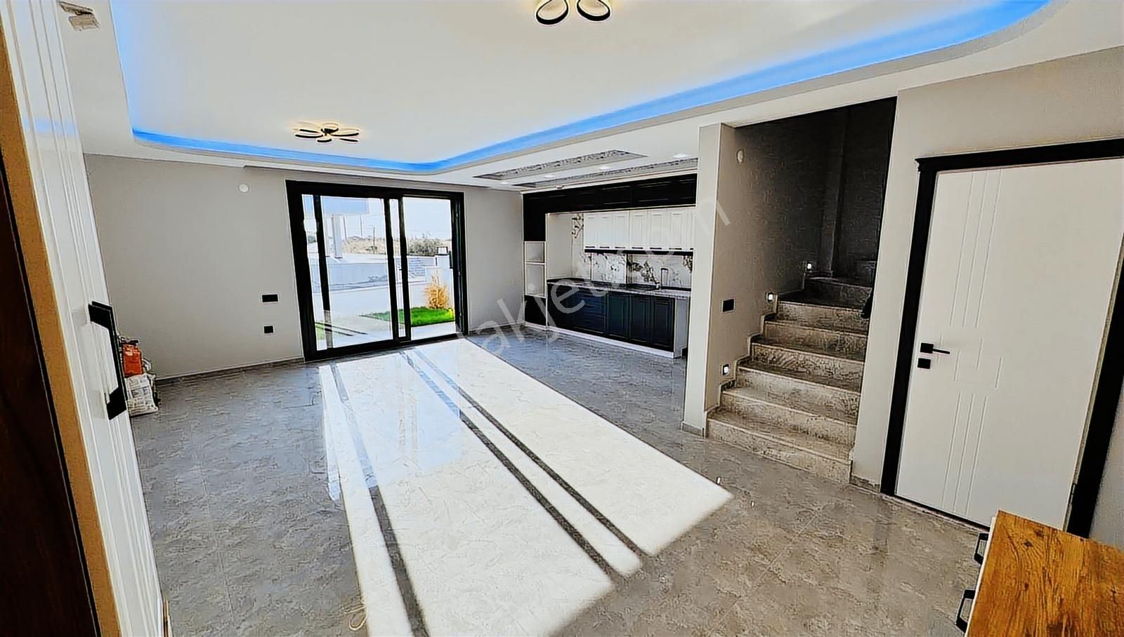 Didimde Satılık Akıllı Sistem Müstakil Bahçeli Villa - Görsel 24