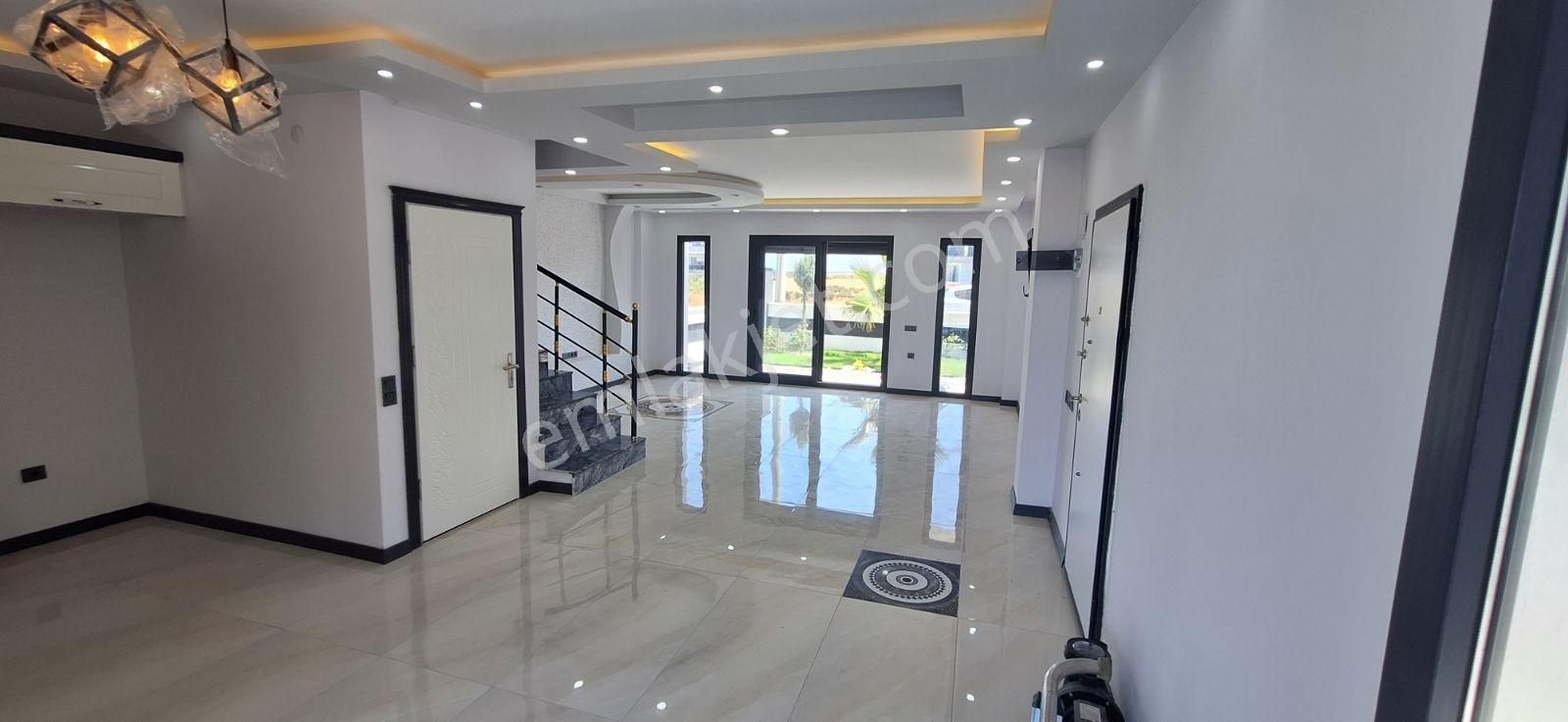 Aydın Didimde Satılık Villa 5+1 - Görsel 2