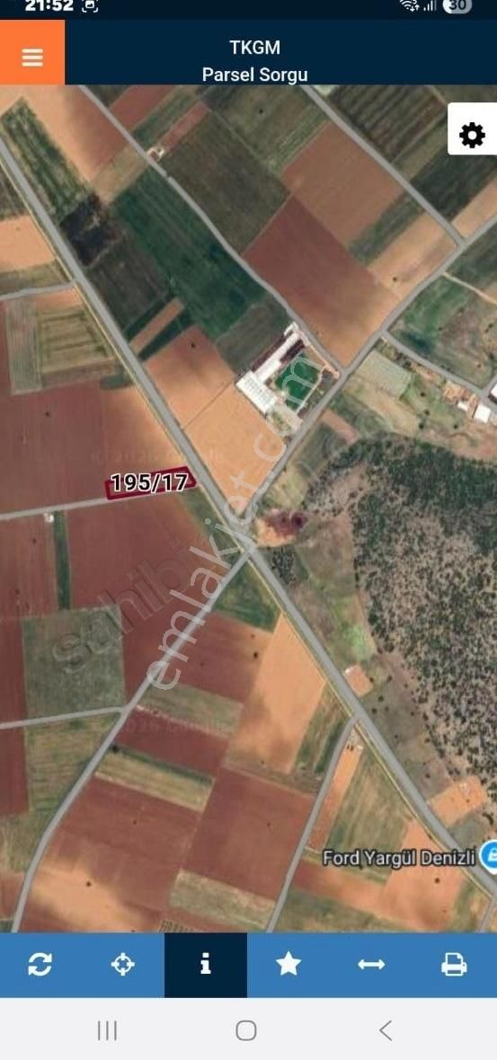 Tavas Nikfer Yolu Üzerinde Satılık Tarla